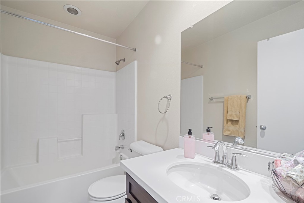 Menifee, California, 92584, United States, 3 Bedrooms Bedrooms, ,2 BathroomsBathrooms,Residential,For Sale,1906929