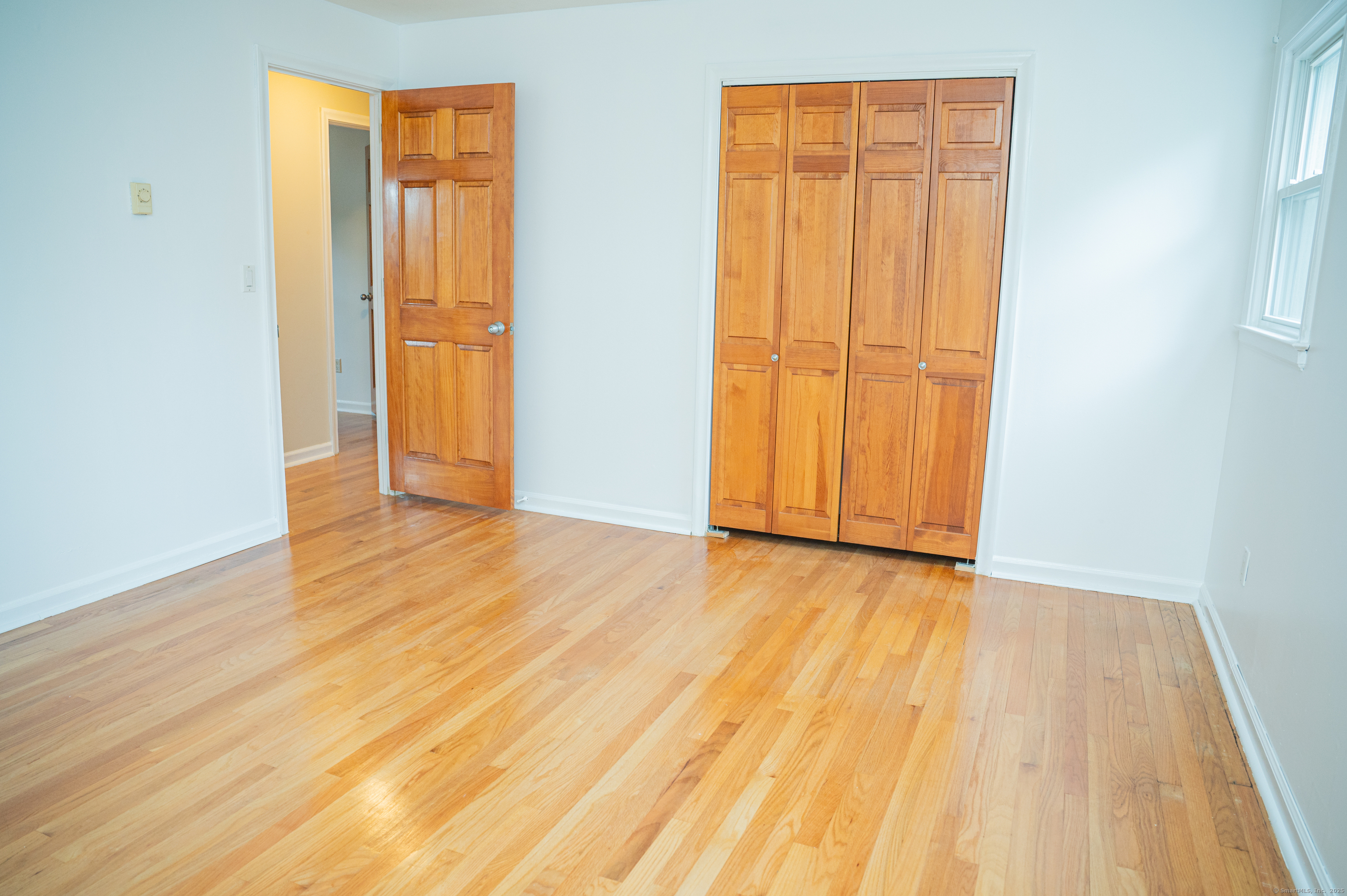 Branford, Connecticut, 06405, United States, 3 Bedrooms Bedrooms, ,2 BathroomsBathrooms,Residential,For Sale,1907106