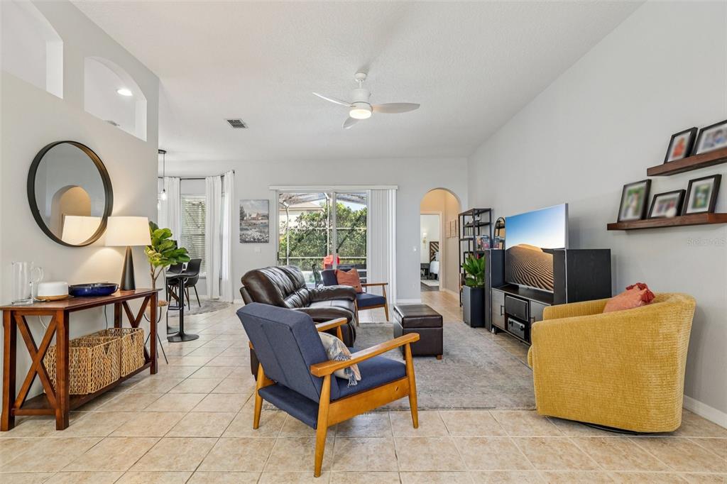 Lake Mary, Florida, 32746, United States, 3 Bedrooms Bedrooms, ,2 BathroomsBathrooms,Residential,For Sale,1976222