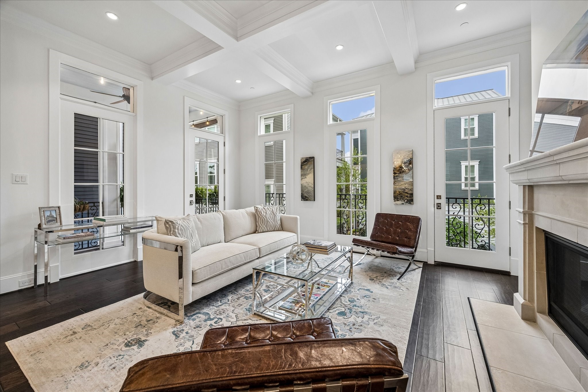  326 W 18th Street - 物件實景