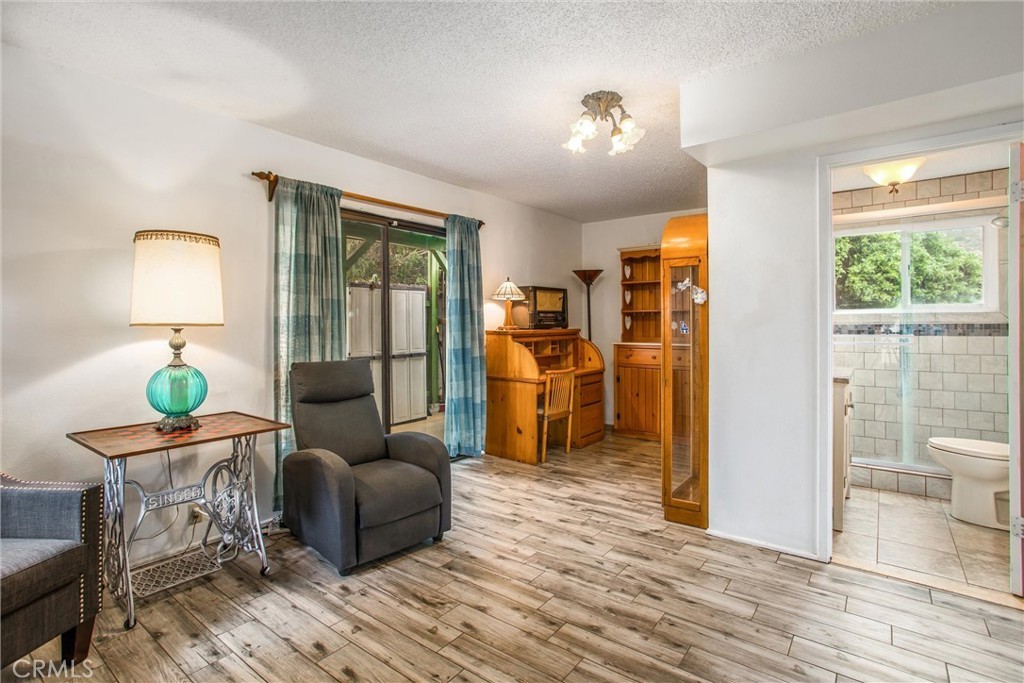 Lake Elsinore, California, 92530, United States, 3 Bedrooms Bedrooms, ,1 BathroomBathrooms,Residential,For Sale,1943552