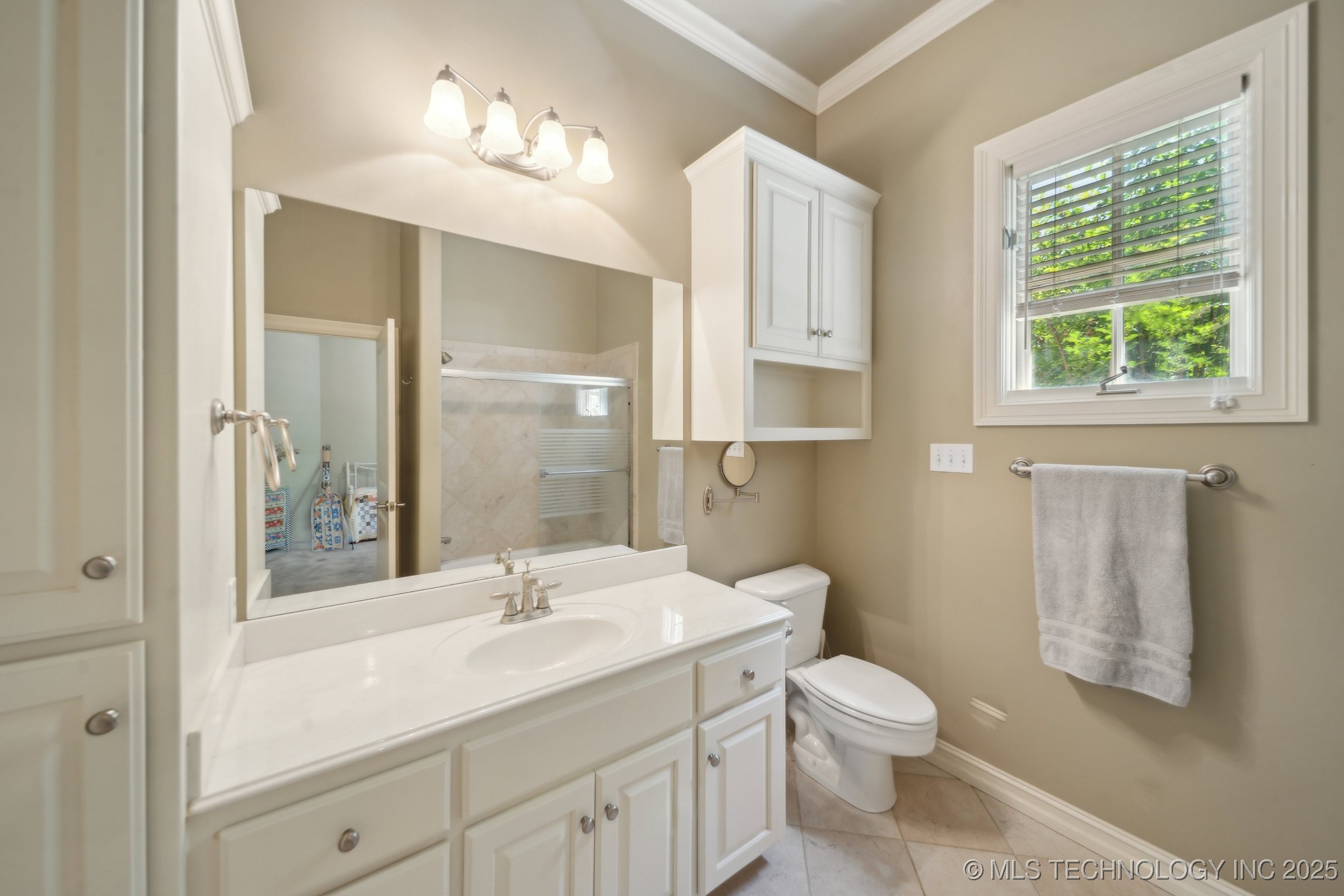 Tulsa, Oklahoma, 74137, United States, 4 Bedrooms Bedrooms, ,4 BathroomsBathrooms,Residential,For Sale,1998158