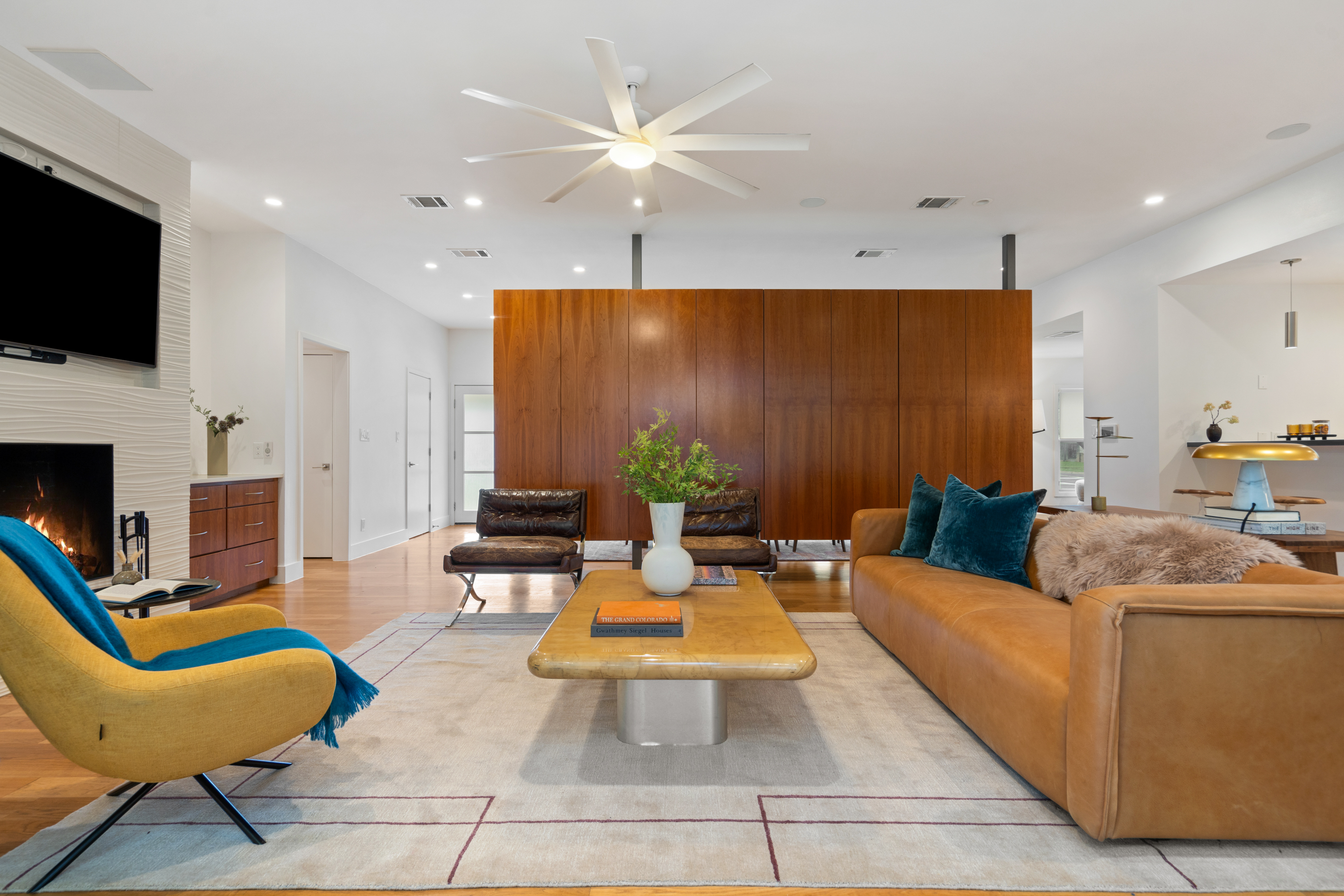  Midcentury Modern NW Hills Off Market - Lap Pool, Huge Windows, Renovated - 物件實景