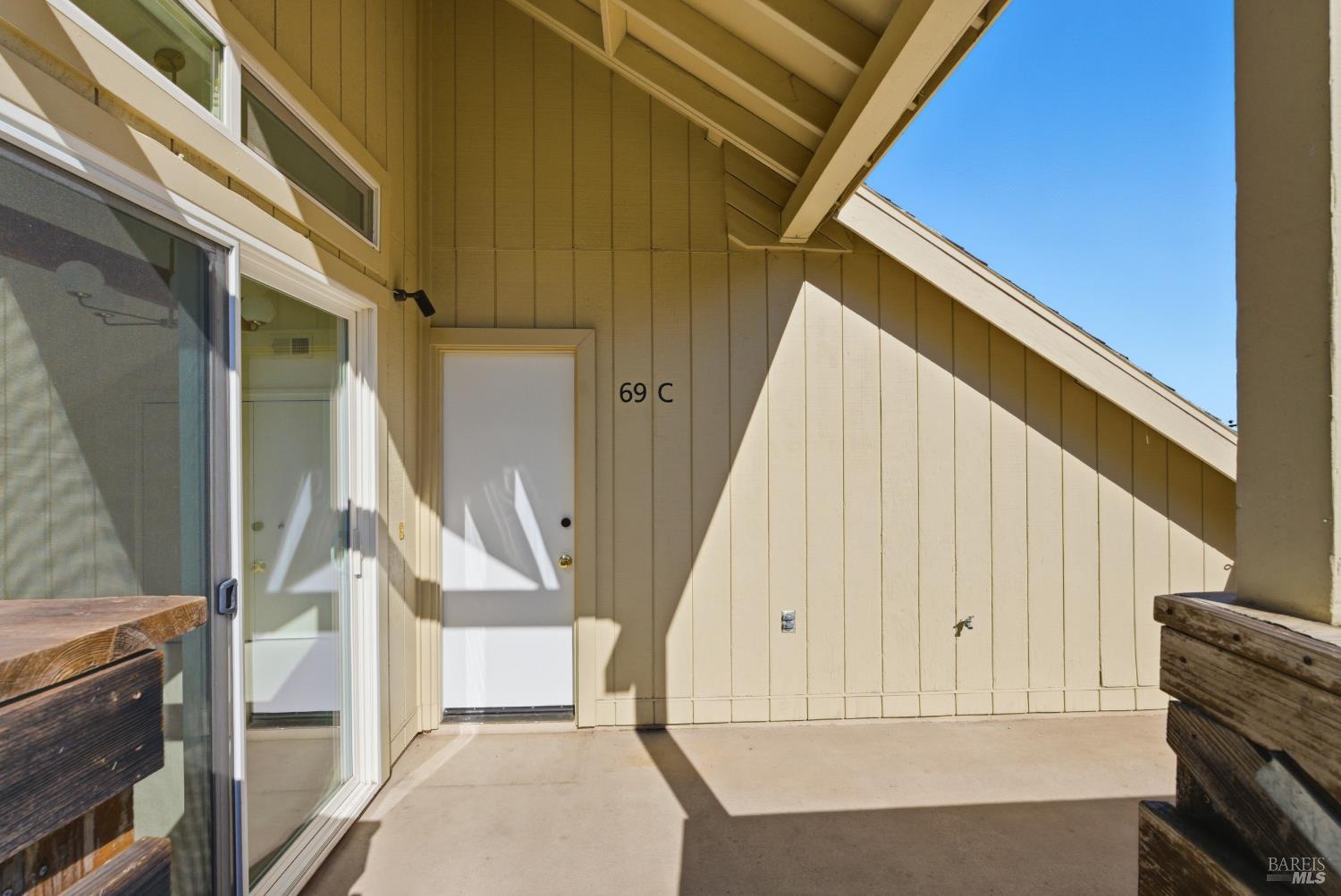 Corte Madera, California, 94925, United States, 6 Bedrooms Bedrooms, ,3 BathroomsBathrooms,Residential,For Sale,1986479