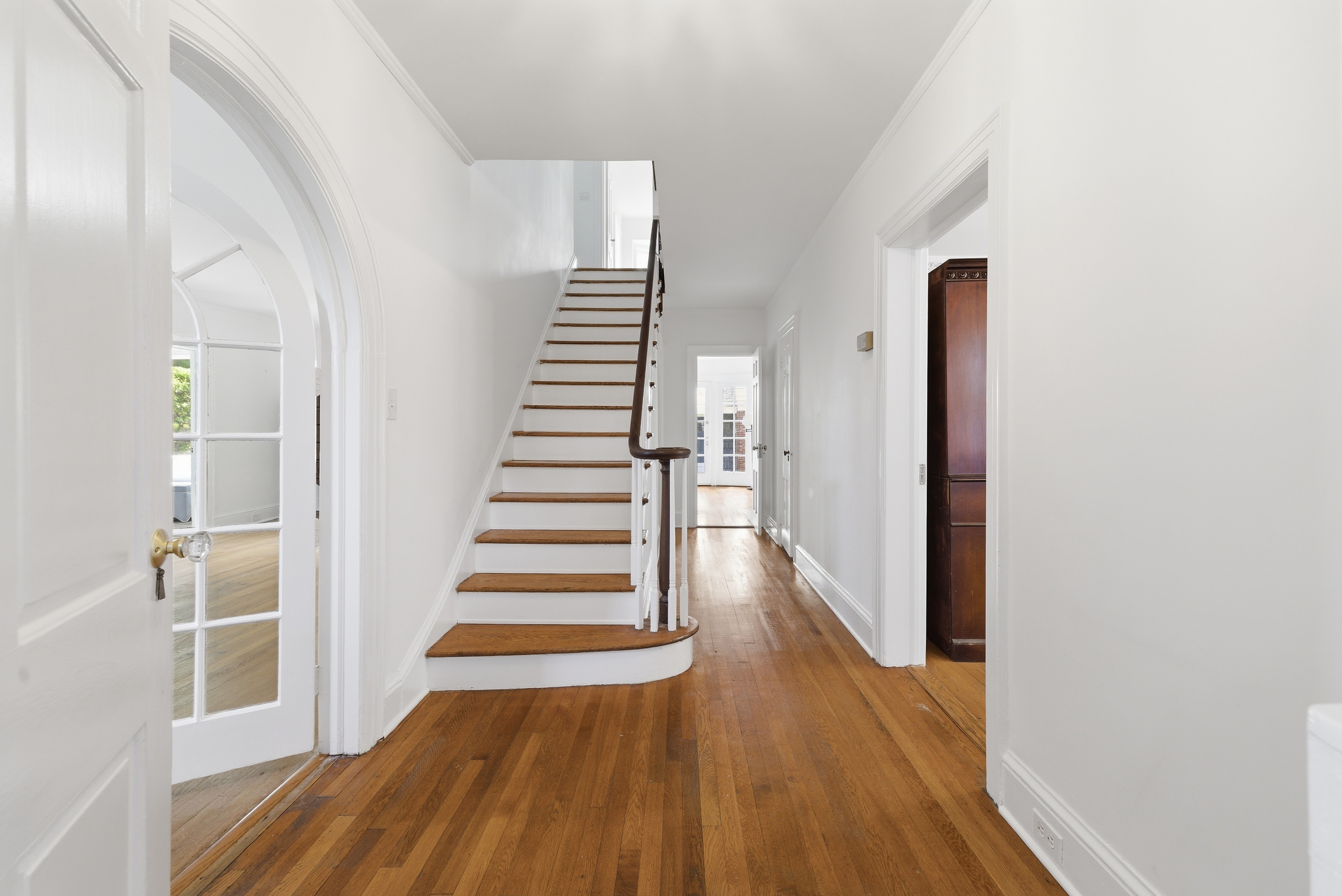 210 Demott Avenue, Rockville Centre, NY, 11570 - 物件實景