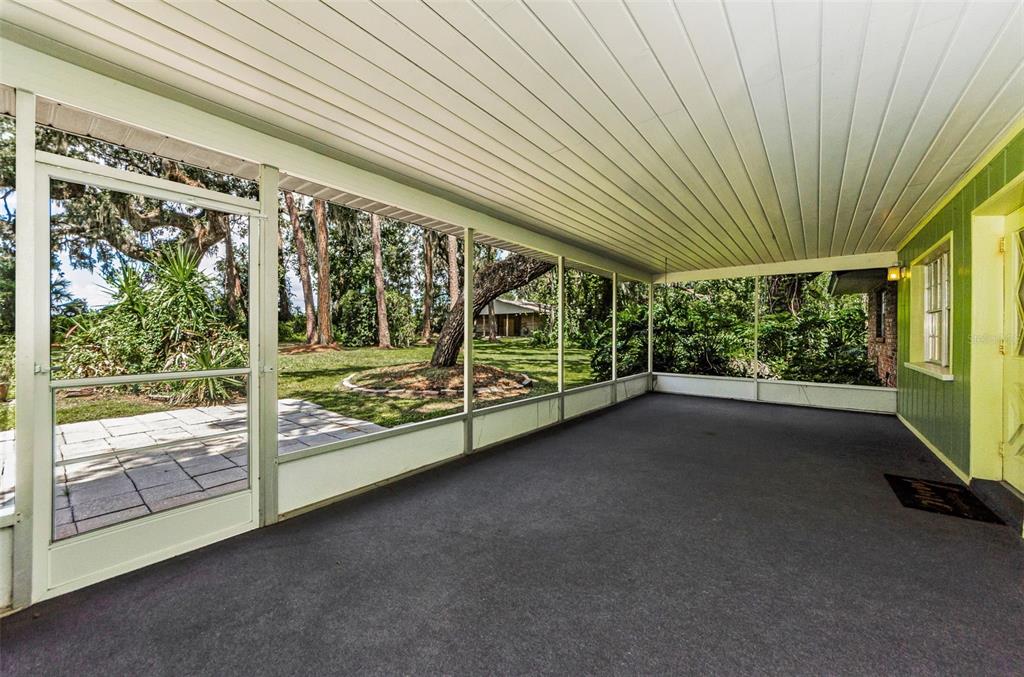 Plant City, Florida, 33566, United States, 3 Bedrooms Bedrooms, ,2 BathroomsBathrooms,Residential,For Sale,1932483