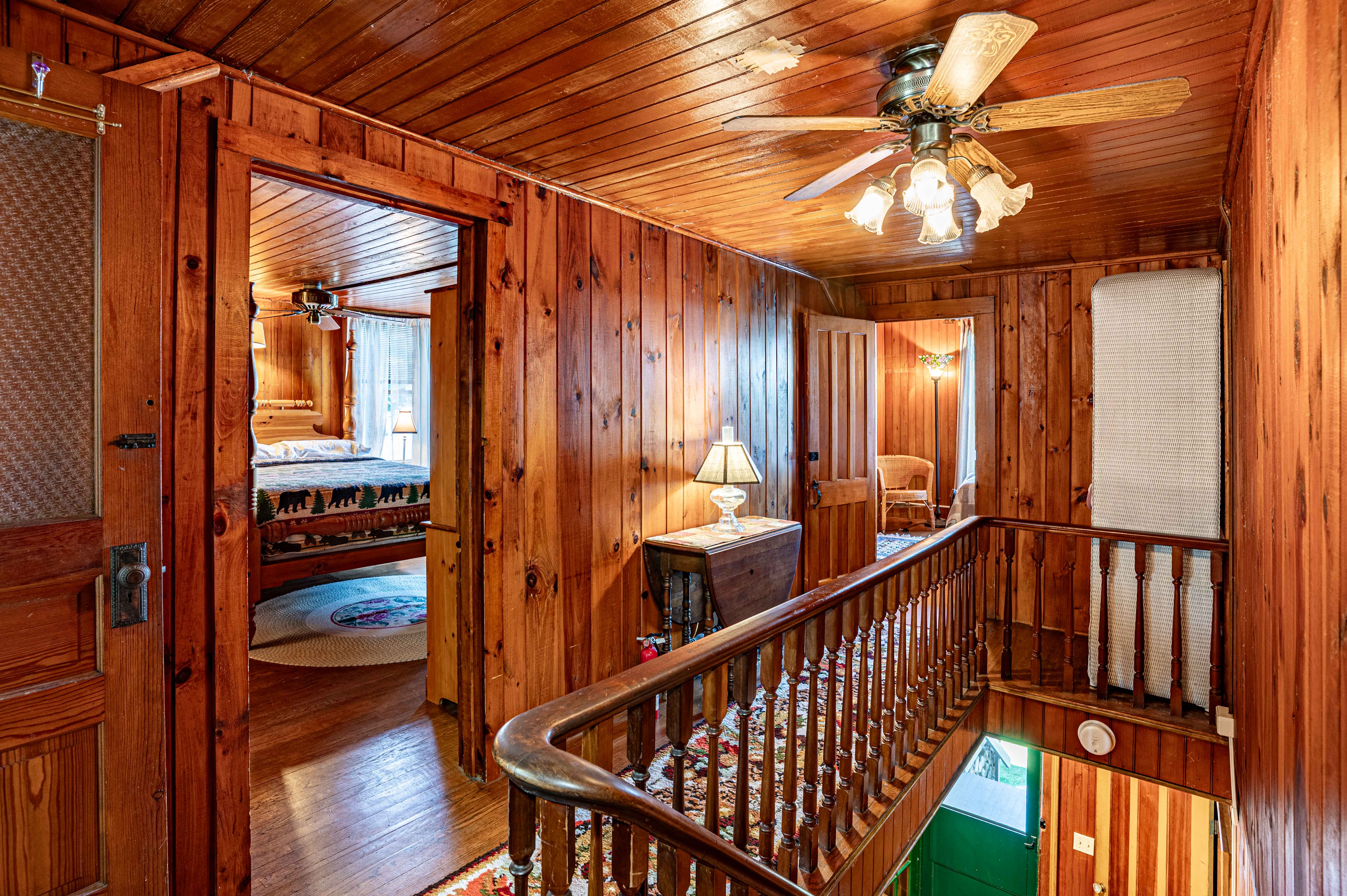  Historic Ramblers Lodge on Fourth Lake - 物件實景