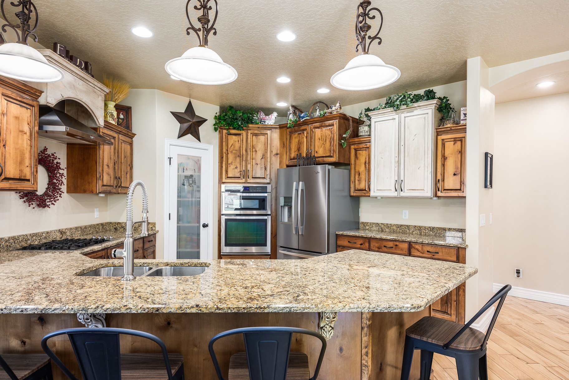  4,000+ SF Home, 1 Acre, Duchesne River Fly Fishing Easement - 物件實景