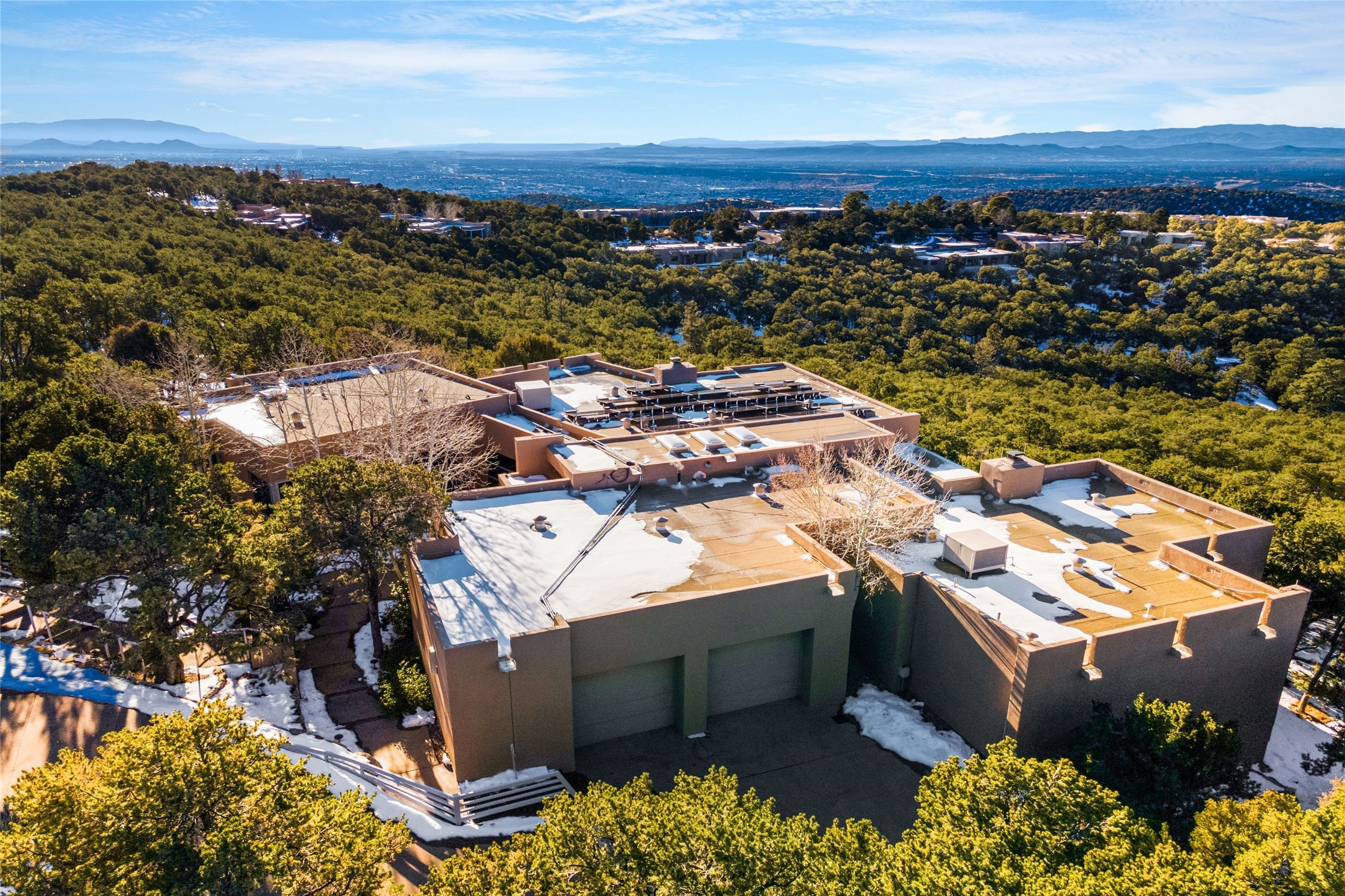  1135 S Summit Drive - 物件實景