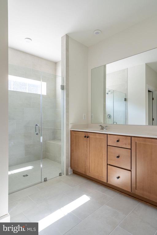 Ashburn, Virginia, 20148, United States, 3 Bedrooms Bedrooms, ,3 BathroomsBathrooms,Residential,For Sale,1841831