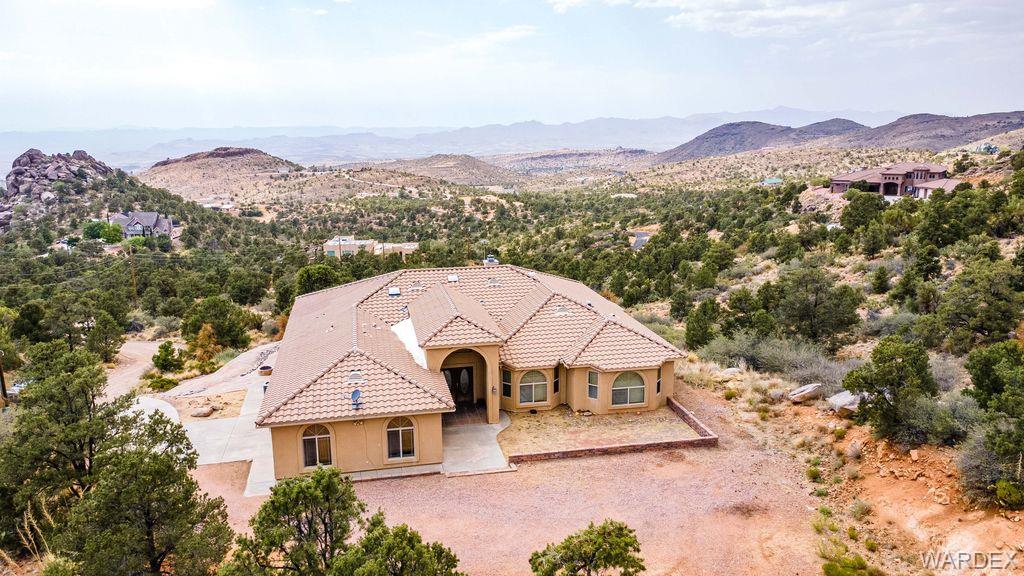 Kingman, Arizona, 86401, United States, 3 Bedrooms Bedrooms, ,2 BathroomsBathrooms,Residential,For Sale,1980873