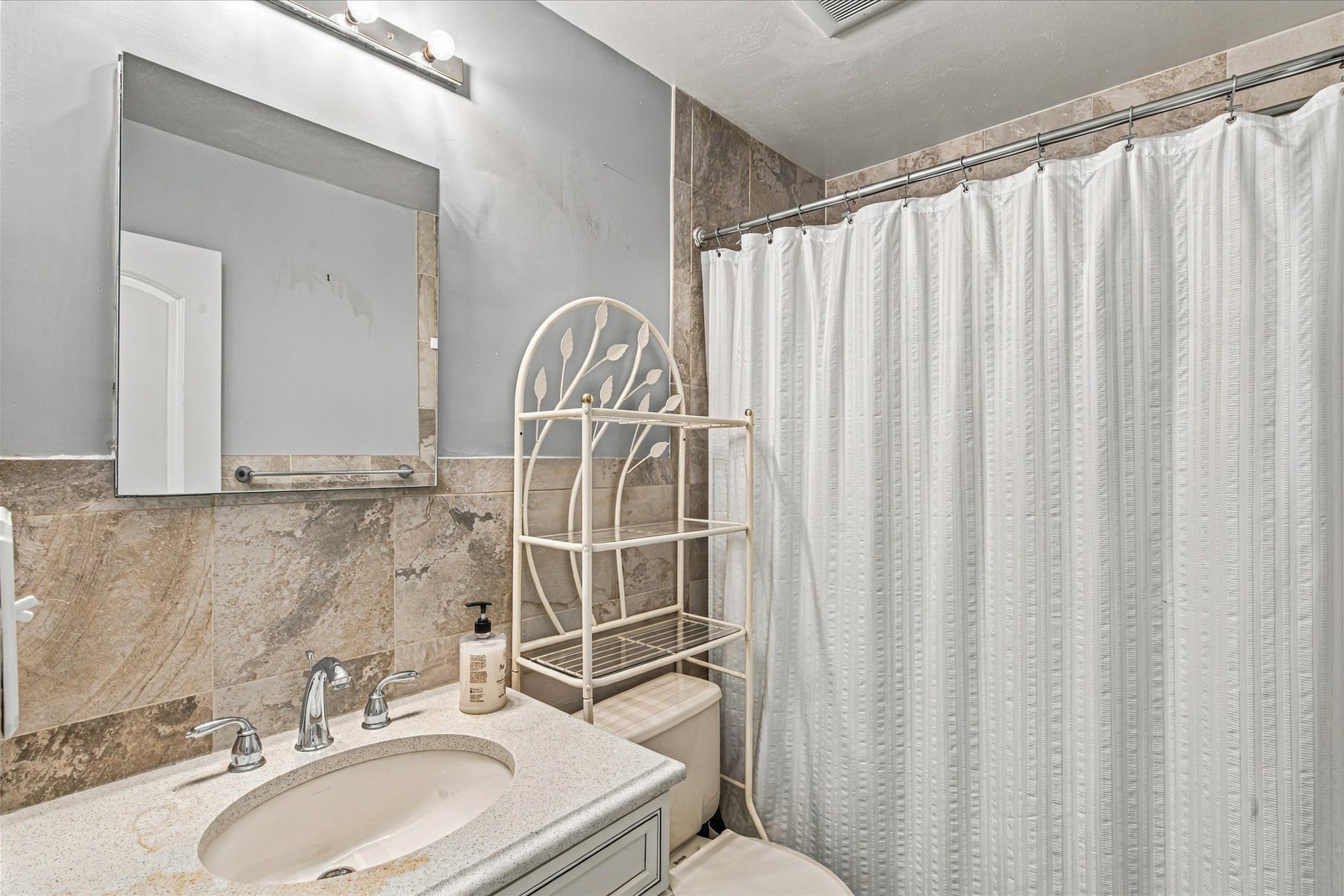 1301 Michael Court #1624, Bayside, NY, 11360 - 物件實景
