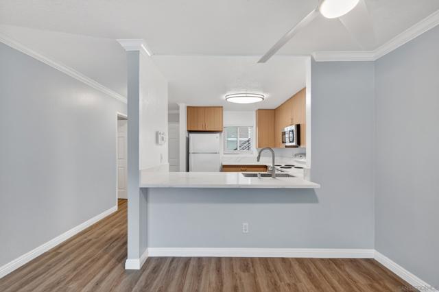 San Diego, California, 92122, United States, 2 Bedrooms Bedrooms, ,1 BathroomBathrooms,Residential,For Sale,2048428
