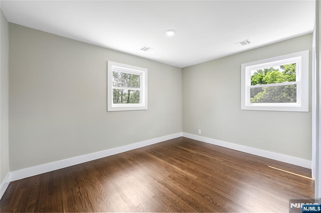 Dumont, New Jersey, 07628, United States, 4 Bedrooms Bedrooms, ,3 BathroomsBathrooms,Residential,For Sale,1906852