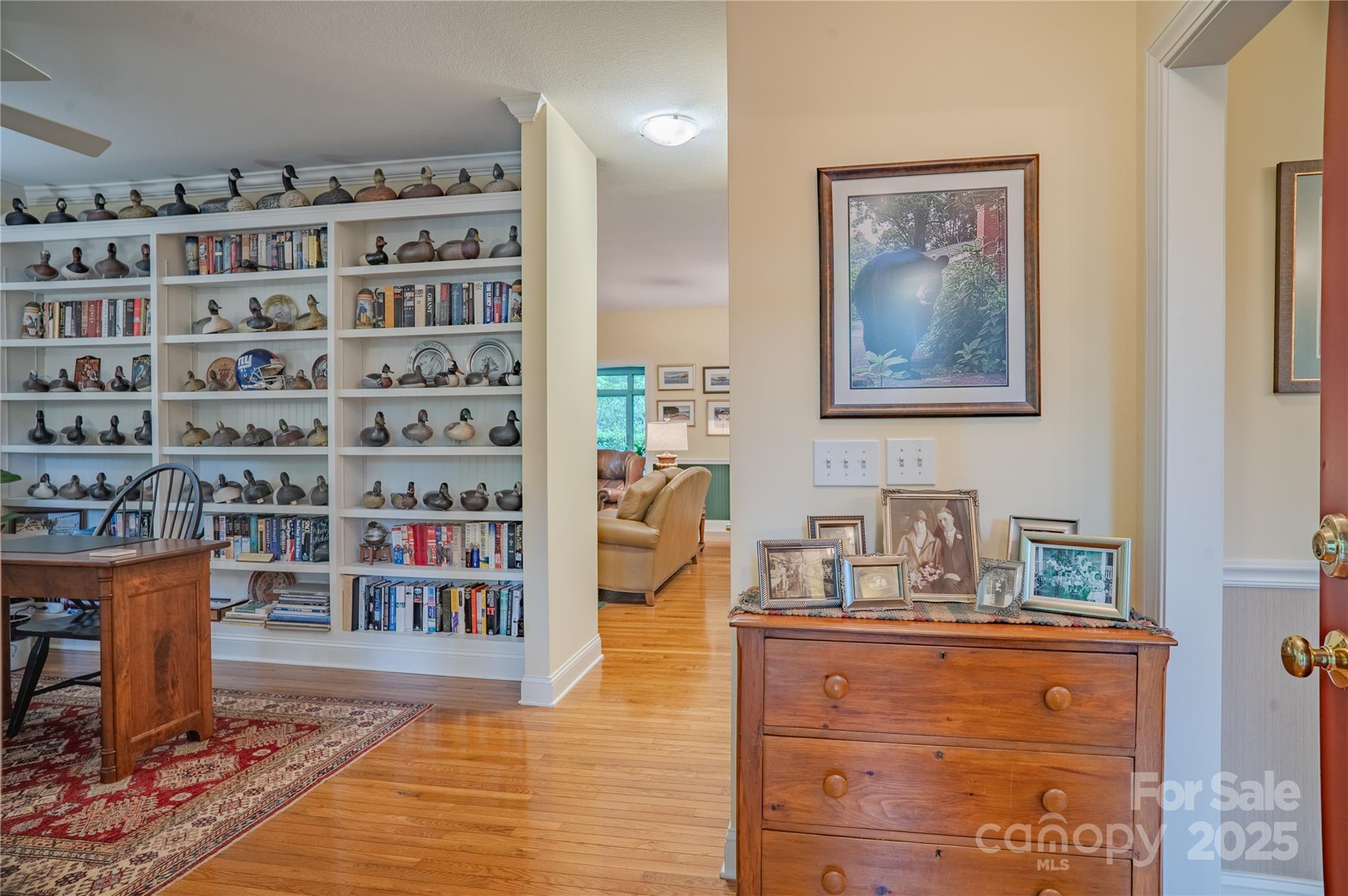 Flat Rock, North Carolina, 28731, United States, 4 Bedrooms Bedrooms, ,3 BathroomsBathrooms,Residential,For Sale,1804521