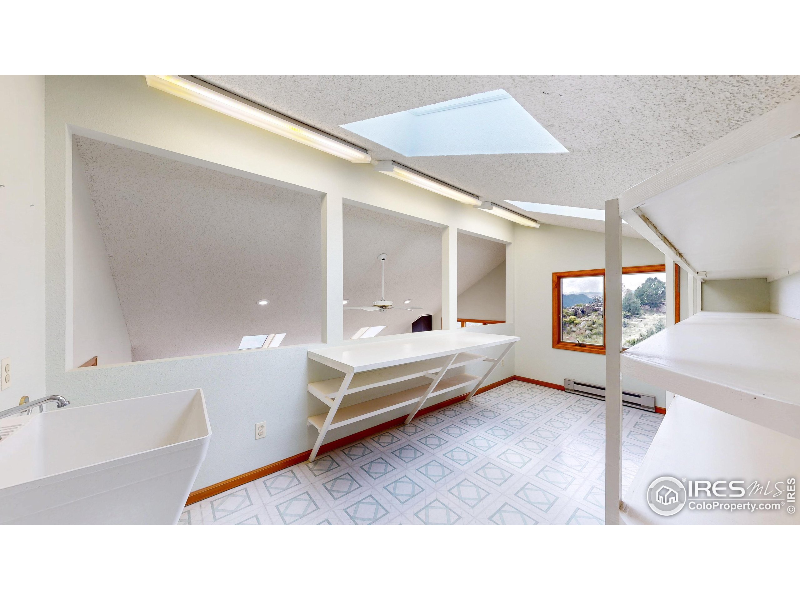 Livermore, Colorado, 80536, United States, 3 Bedrooms Bedrooms, ,1 BathroomBathrooms,Residential,For Sale,1885464