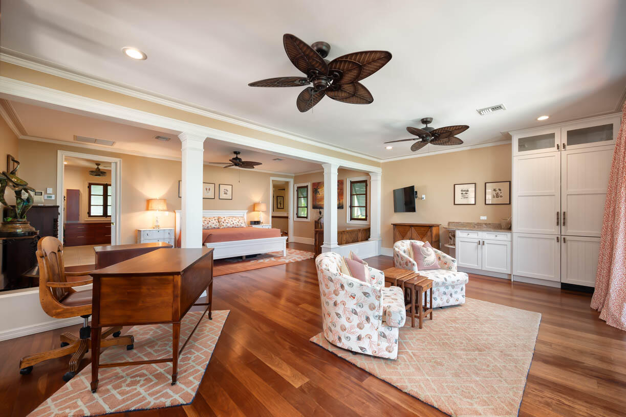 KEY COLONY, Florida, 33051, United States, 4 Bedrooms Bedrooms, ,5 BathroomsBathrooms,Residential,For Sale,1993100