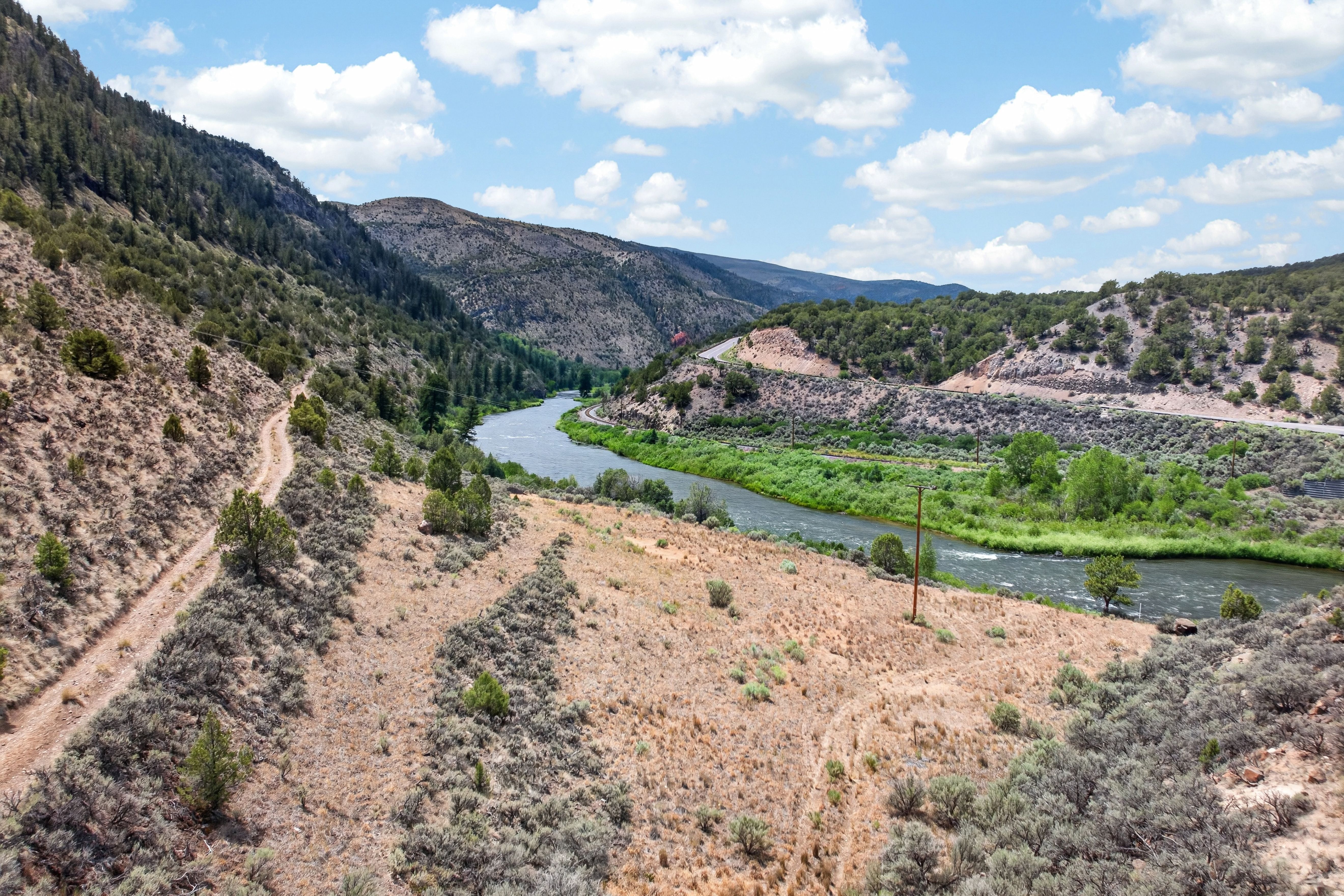  twelve acres at the place where  history crosses the colorado river - 物件實景