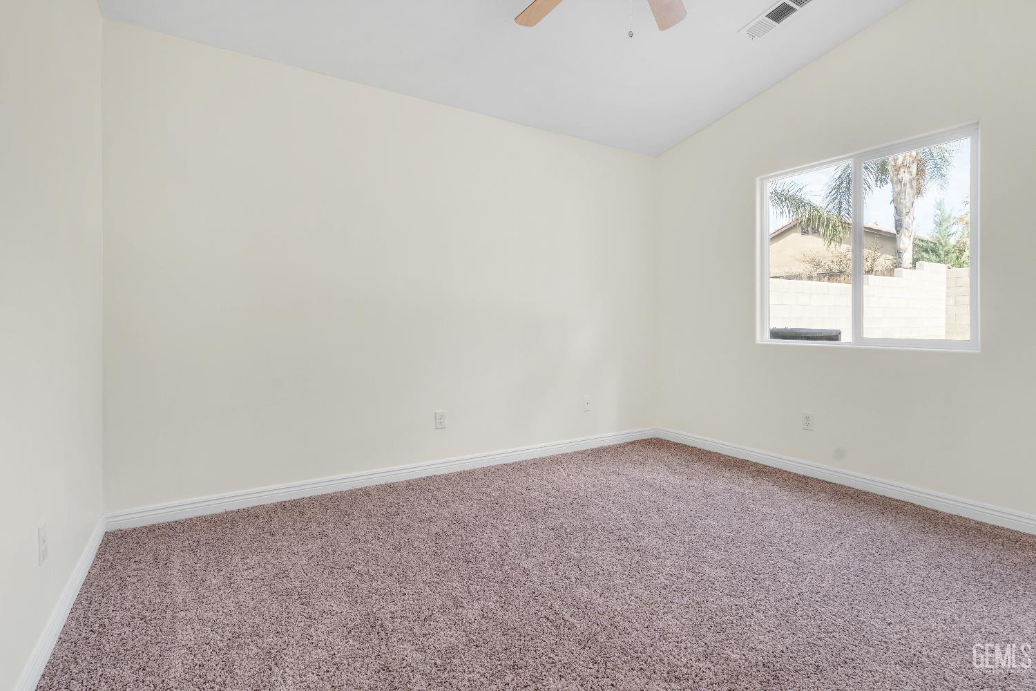 Bakersfield, California, 93311, United States, 5 Bedrooms Bedrooms, ,2 BathroomsBathrooms,Residential,For Sale,1985071