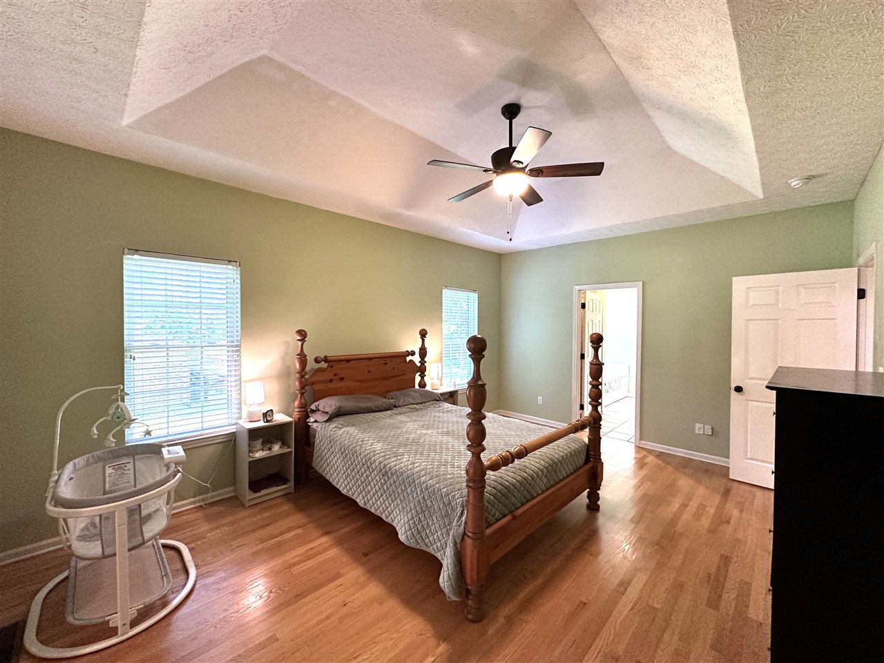 Bowling Green, Kentucky, 42104, United States, 5 Bedrooms Bedrooms, ,3 BathroomsBathrooms,Residential,For Sale,1907465