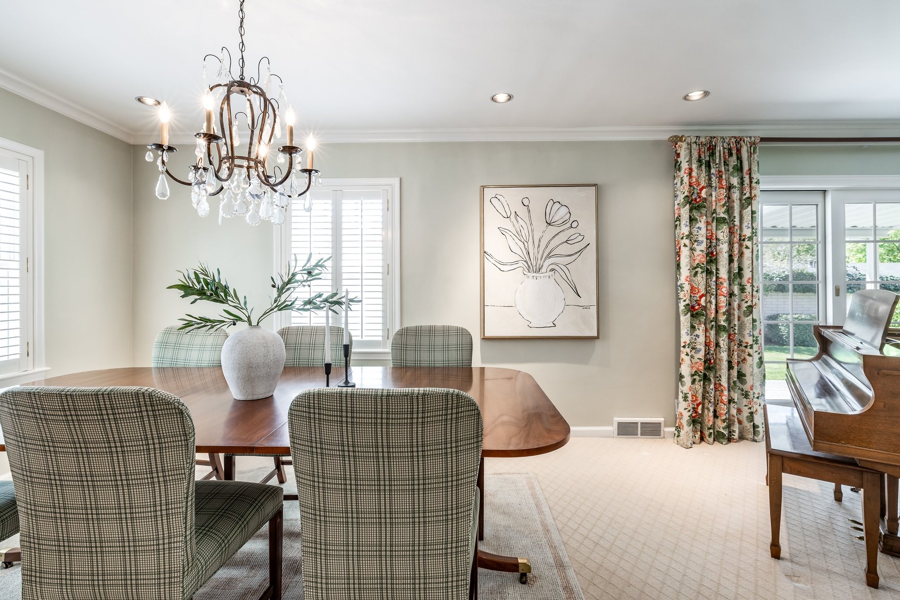  Exceptional Country Club Two-Story - 物件實景