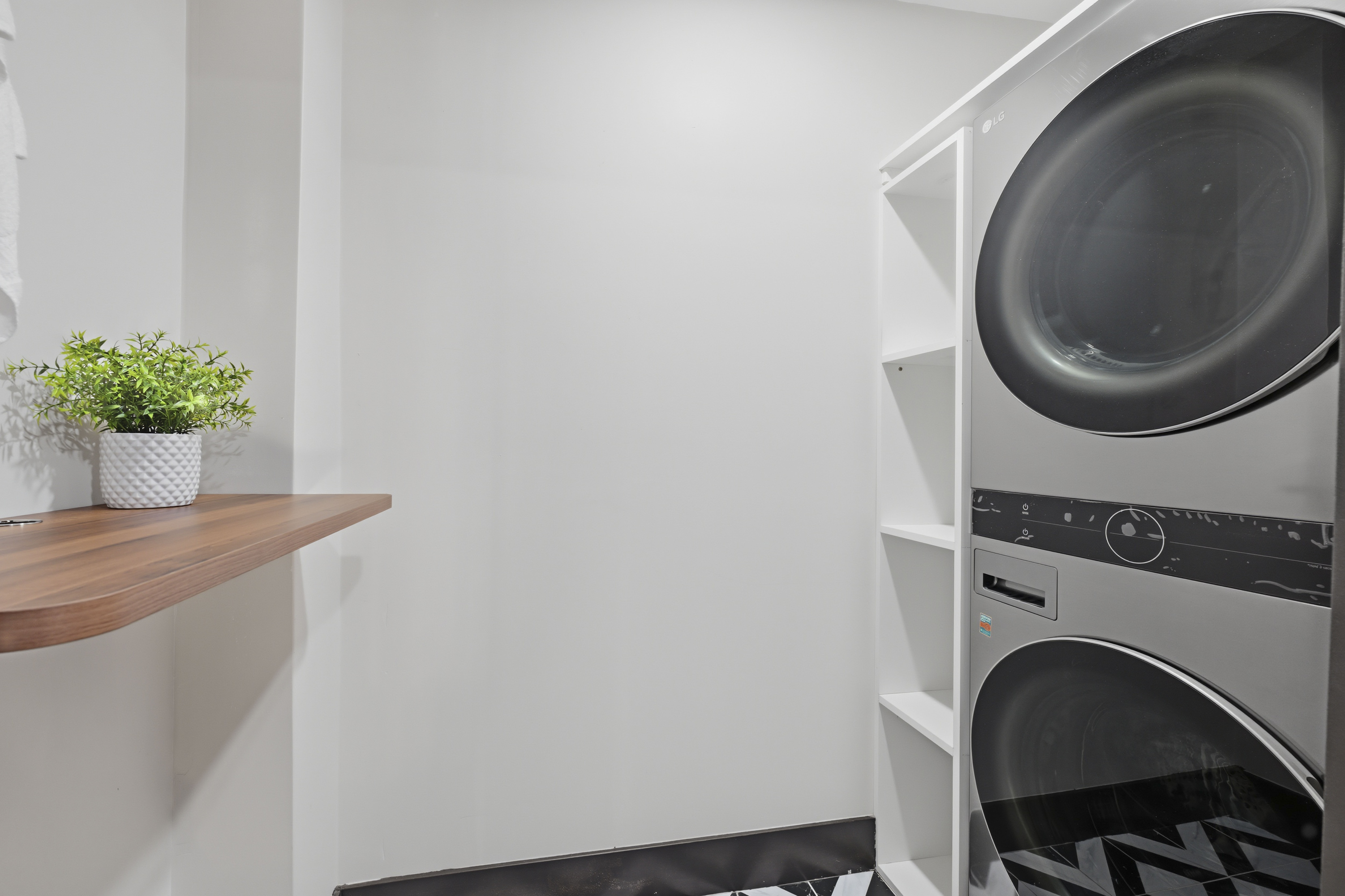  9815 Mira Del Rio Drive, Sacramento, CA 95827 - 物件實景