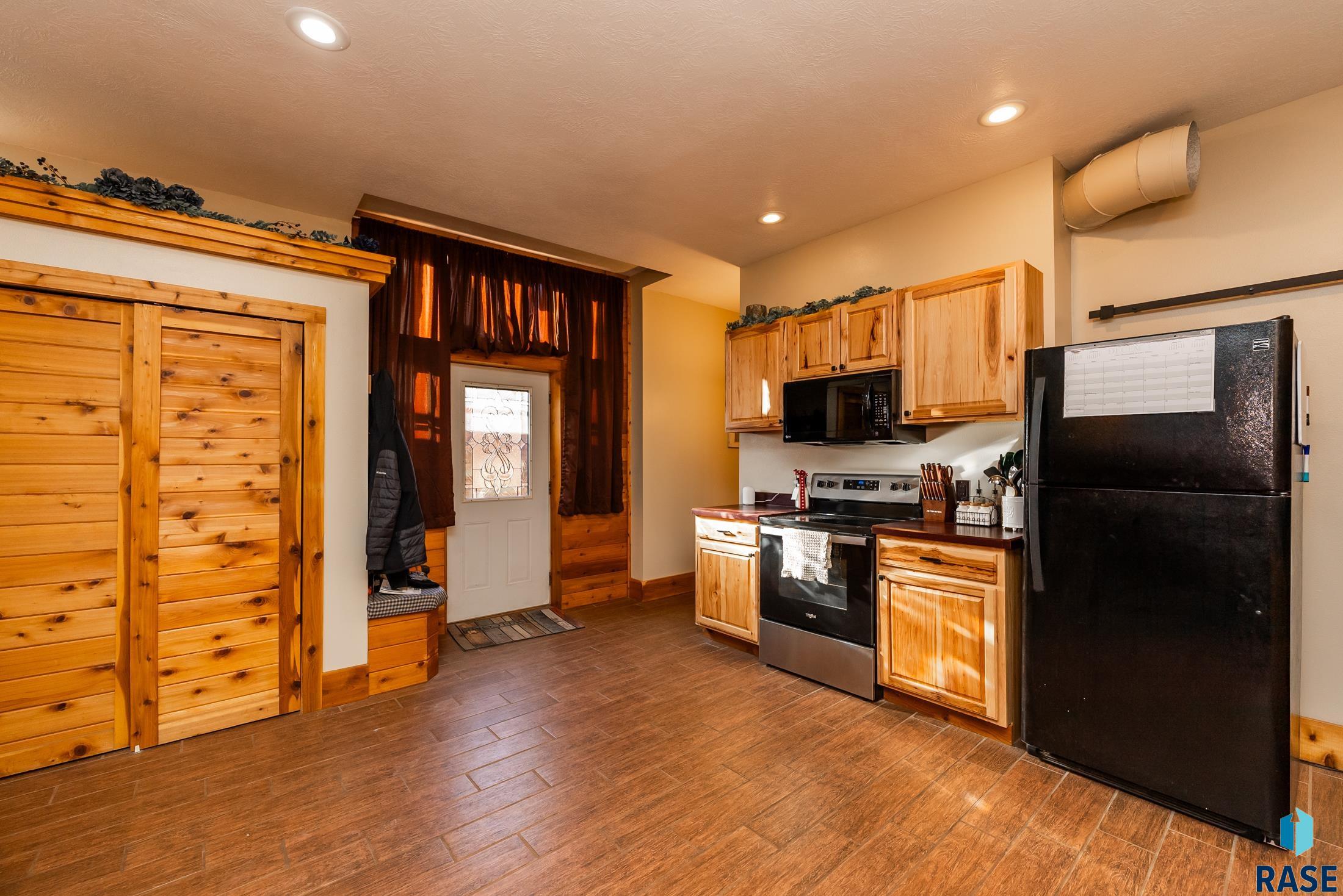 Hartford, South Dakota, 57033, United States, ,Residential,For Sale,1974524