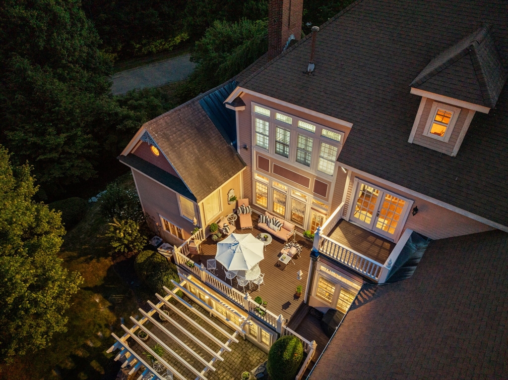 Hopkinton, Massachusetts, 01748, United States, 4 Bedrooms Bedrooms, ,5 BathroomsBathrooms,Residential,For Sale,1982386