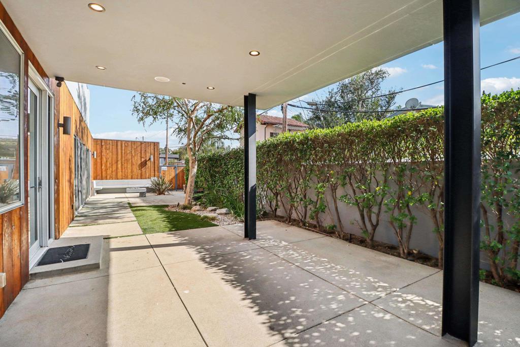 Venice, California, 90291, United States, 4 Bedrooms Bedrooms, ,4 BathroomsBathrooms,Residential,For Sale,1843493