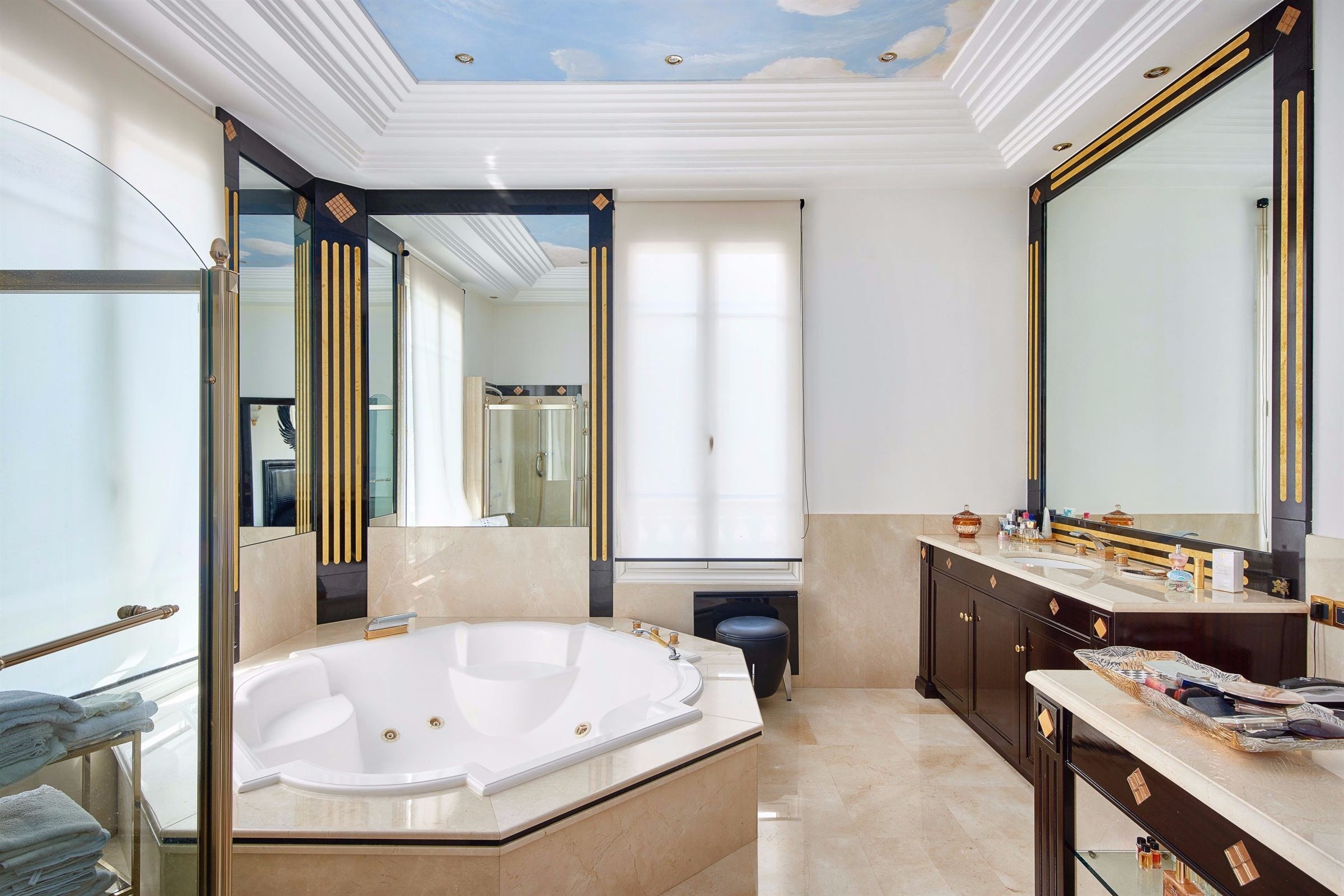  Cannes Montfleury: bourgeois villa 253 sqm + guest house 97 sqm, 1,400 sqm gard… - 物件實景