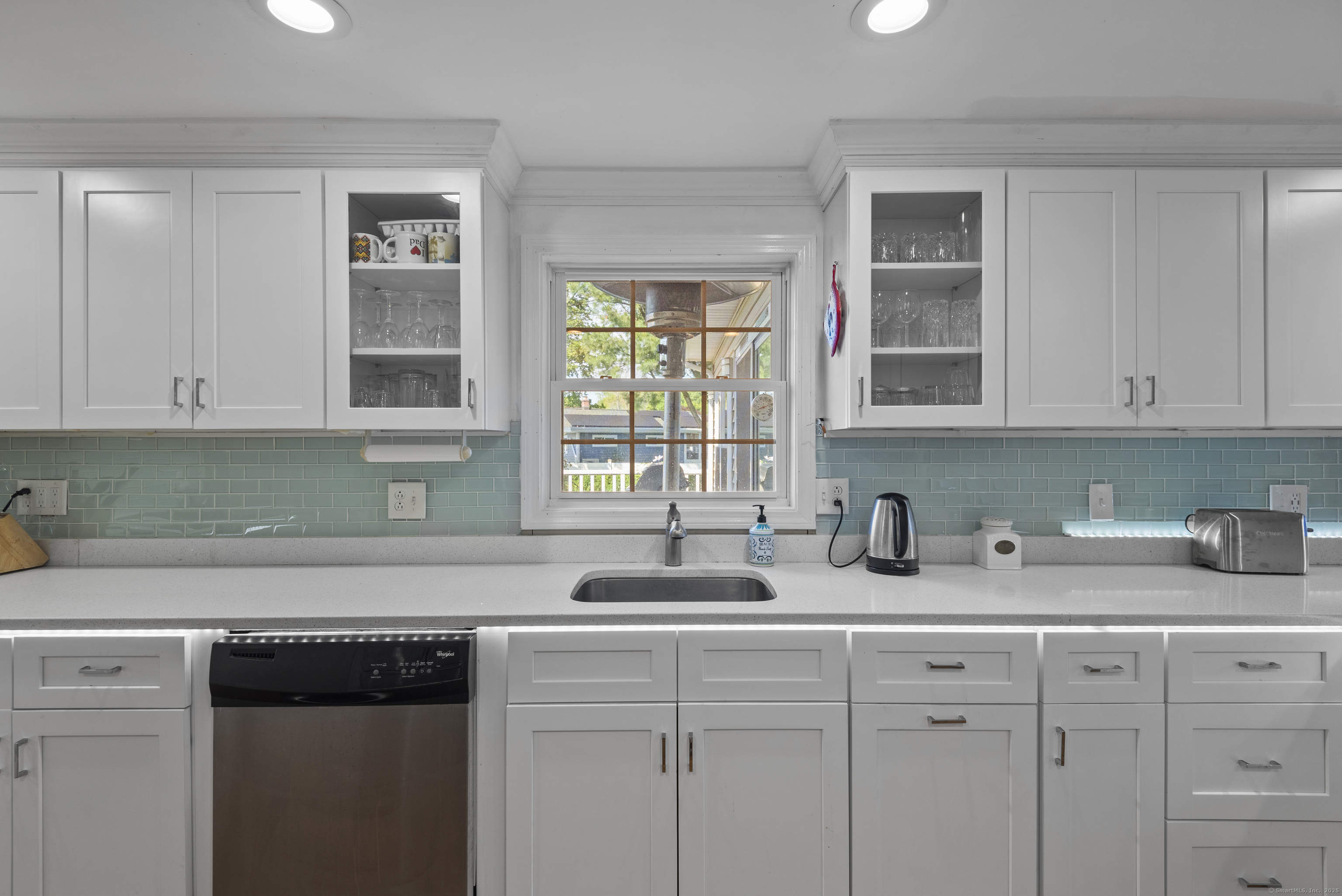 Milford, Connecticut, 06460, United States, 4 Bedrooms Bedrooms, ,3 BathroomsBathrooms,Residential,For Sale,1848853