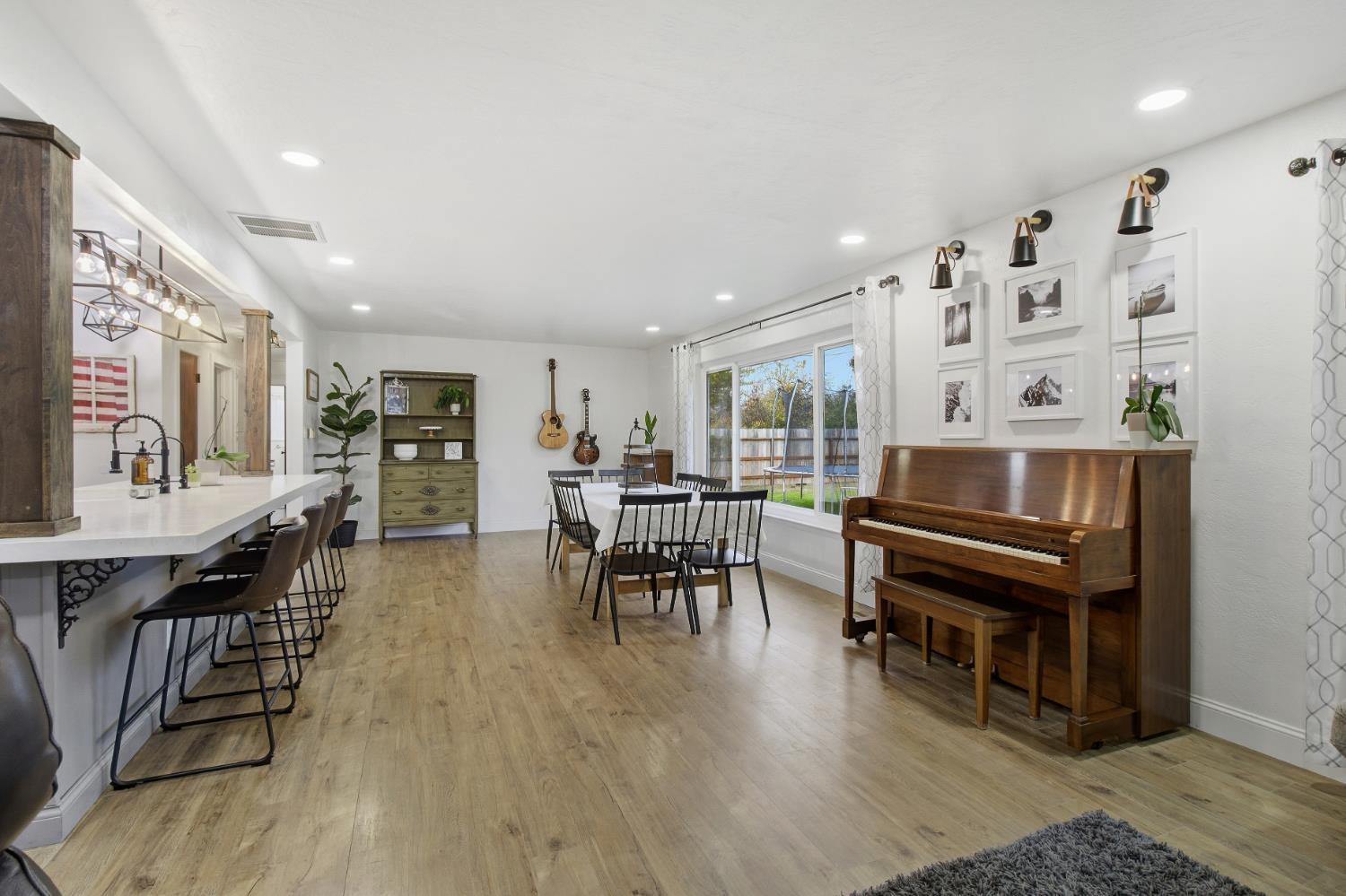 Lodi, California, 95242, United States, 3 Bedrooms Bedrooms, ,3 BathroomsBathrooms,Residential,For Sale,2002974