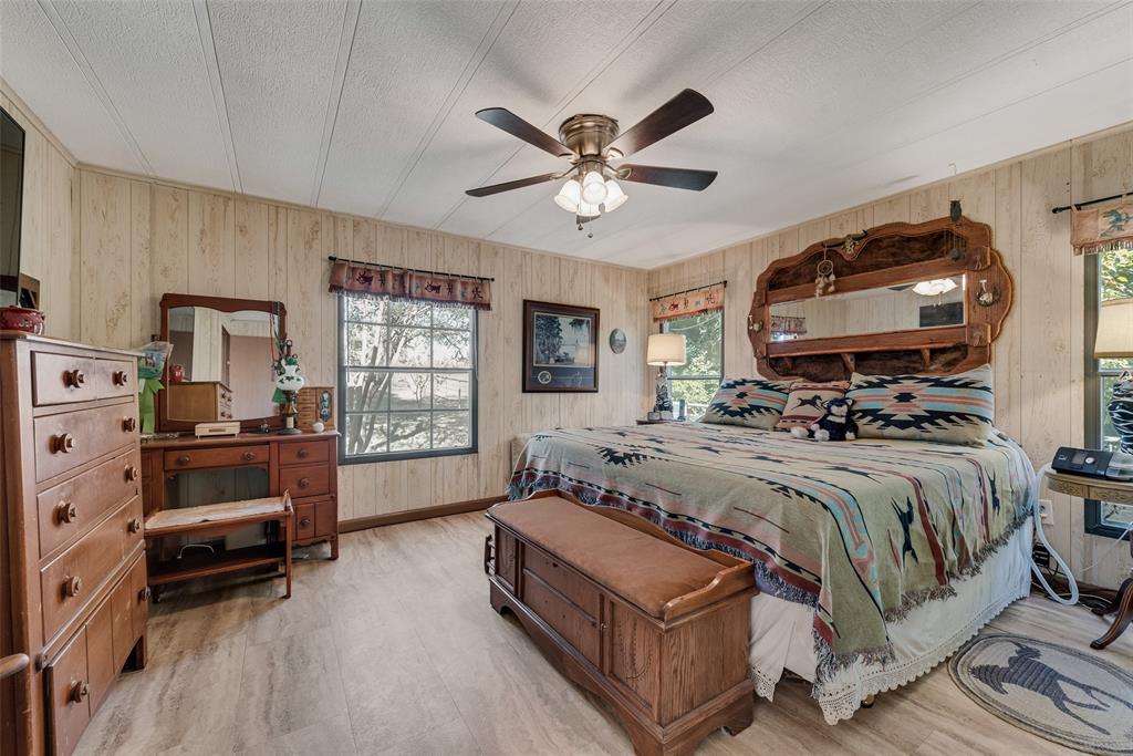 Maypearl, Texas, 76064, United States, 5 Bedrooms Bedrooms, ,3 BathroomsBathrooms,Residential,For Sale,1979588