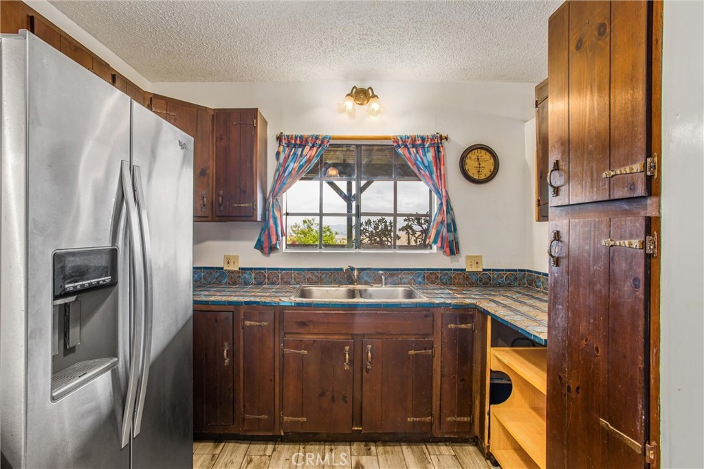 Lake Elsinore, California, 92530, United States, 3 Bedrooms Bedrooms, ,1 BathroomBathrooms,Residential,For Sale,1943552