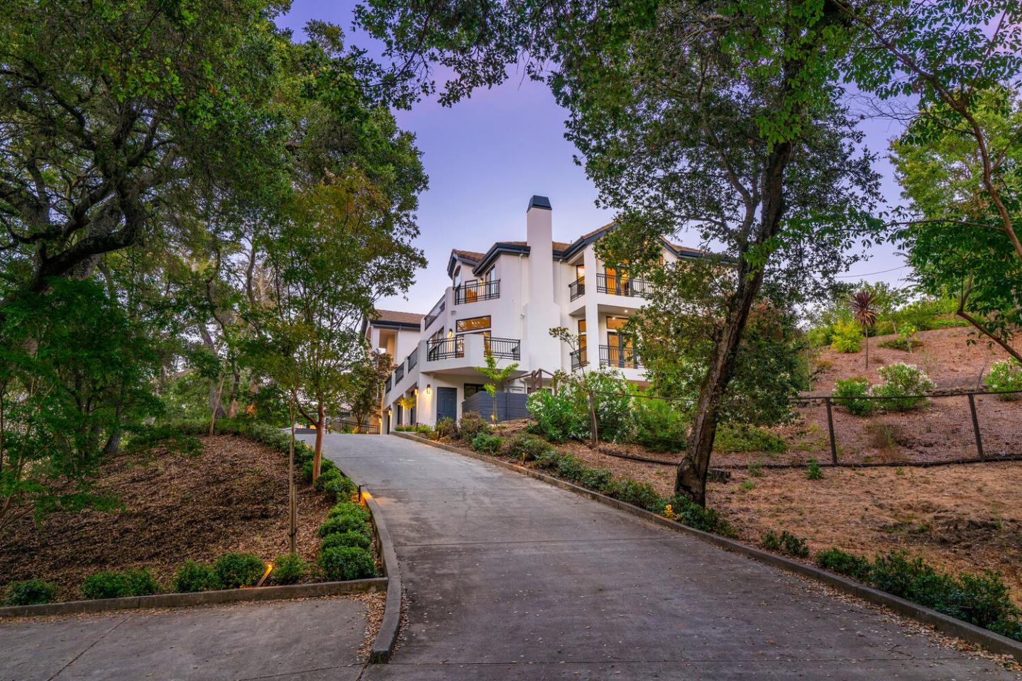 Woodside, California, 94062, United States, 4 Bedrooms Bedrooms, ,5 BathroomsBathrooms,Residential,For Sale,1911860