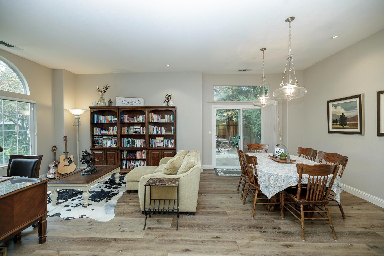 Turlock, California, 95382, United States, 4 Bedrooms Bedrooms, ,2 BathroomsBathrooms,Residential,For Sale,1987416