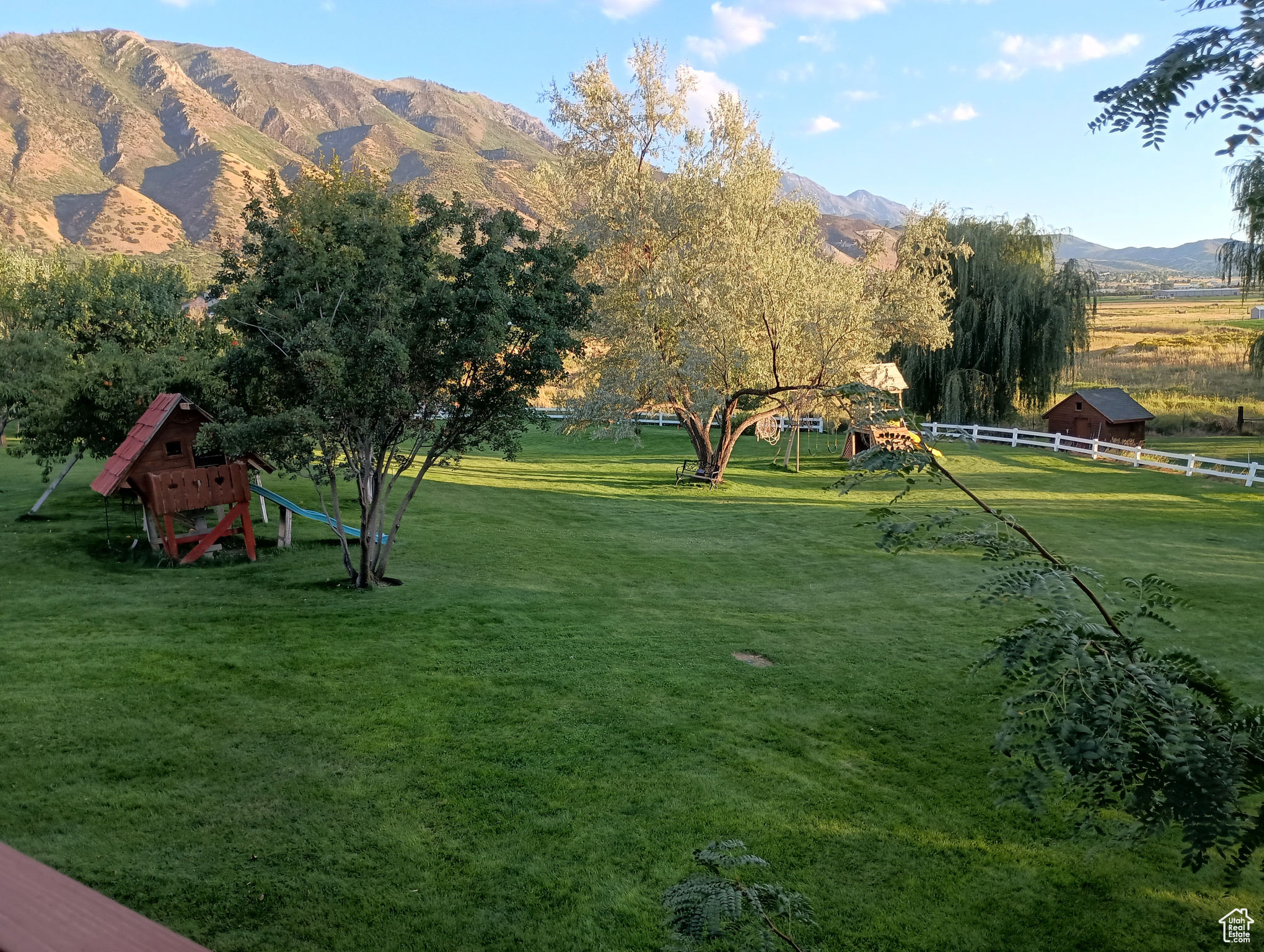 Payson, Utah, 84651, United States, 4 Bedrooms Bedrooms, ,5 BathroomsBathrooms,Residential,For Sale,1977983