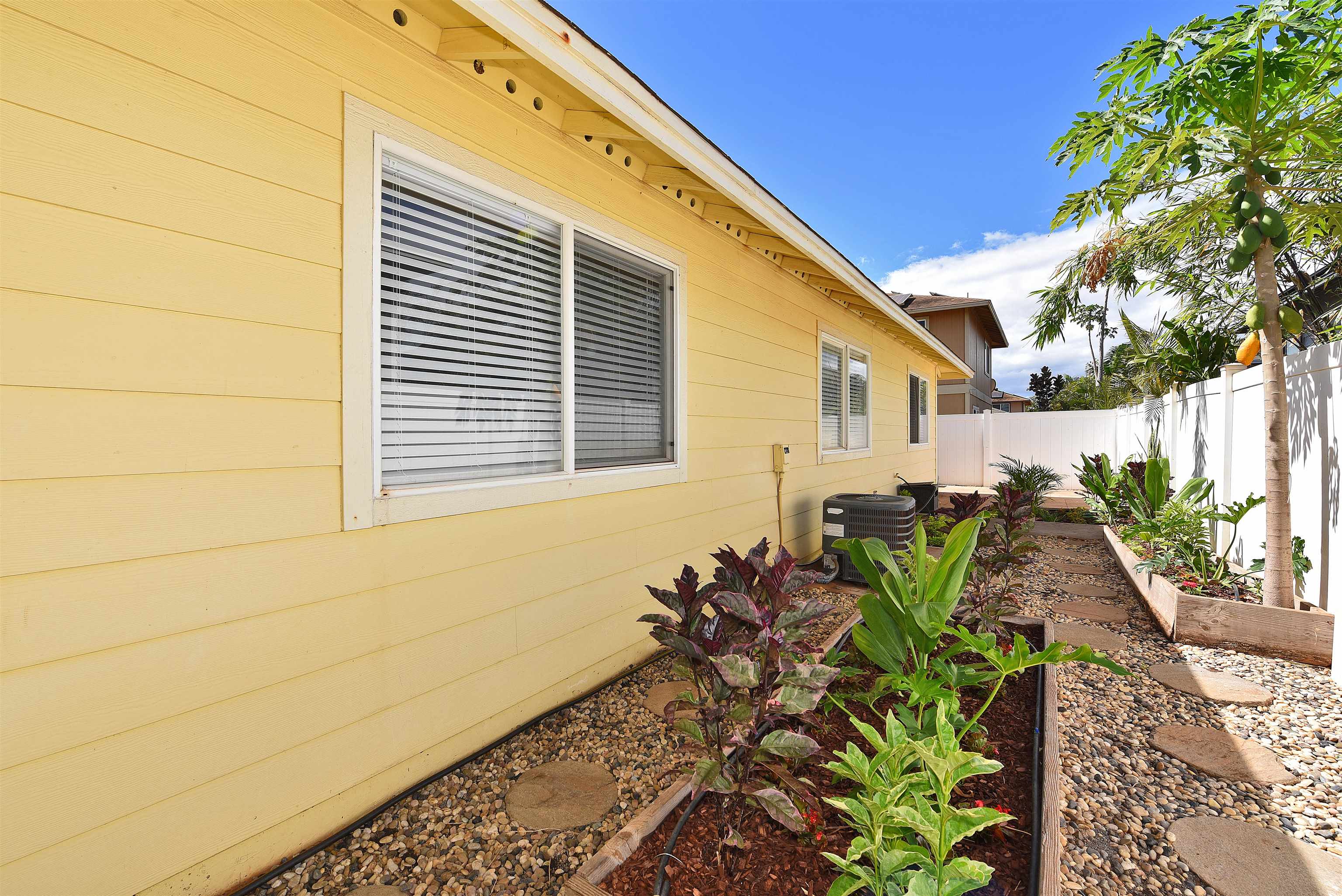 Kihei, Hawaii, 96753, United States, 3 Bedrooms Bedrooms, ,2 BathroomsBathrooms,Residential,For Sale,1896219