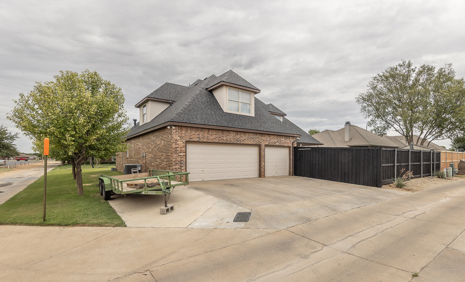 Lubbock, Texas, 79423, United States, 4 Bedrooms Bedrooms, ,4 BathroomsBathrooms,Residential,For Sale,1906085
