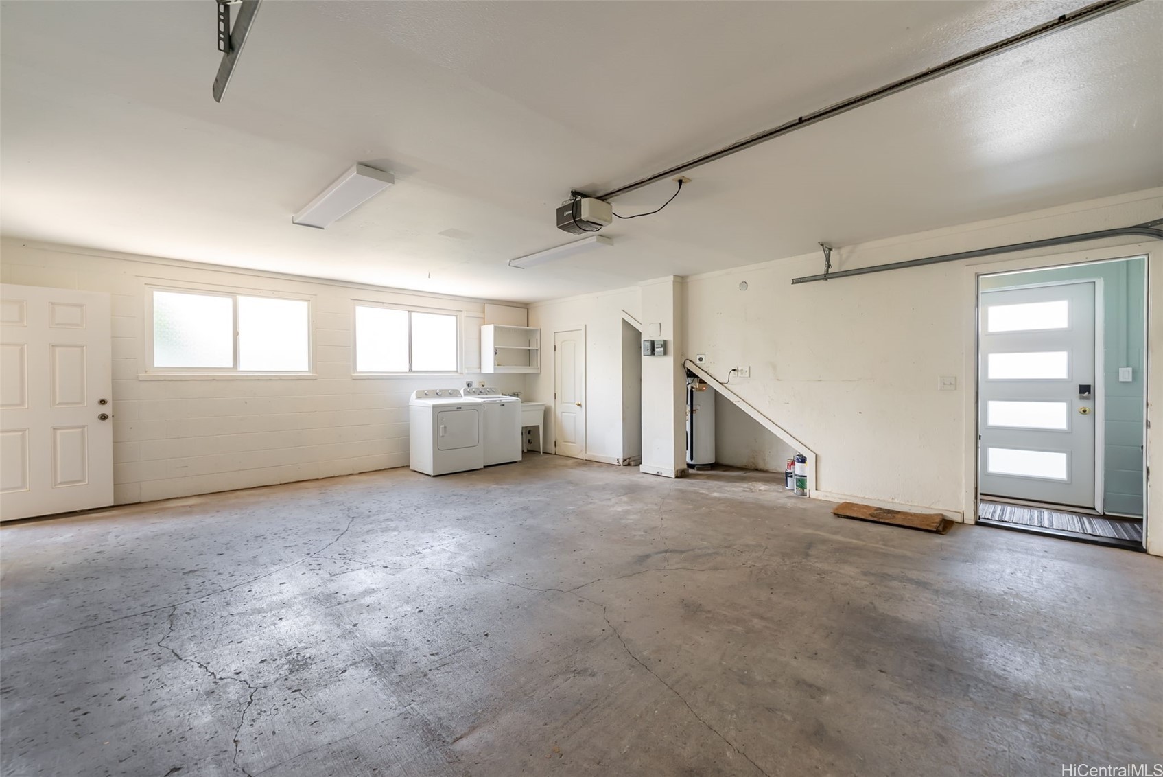 Kailua, Hawaii, 96734, United States, 6 Bedrooms Bedrooms, ,5 BathroomsBathrooms,Residential,For Sale,1993240