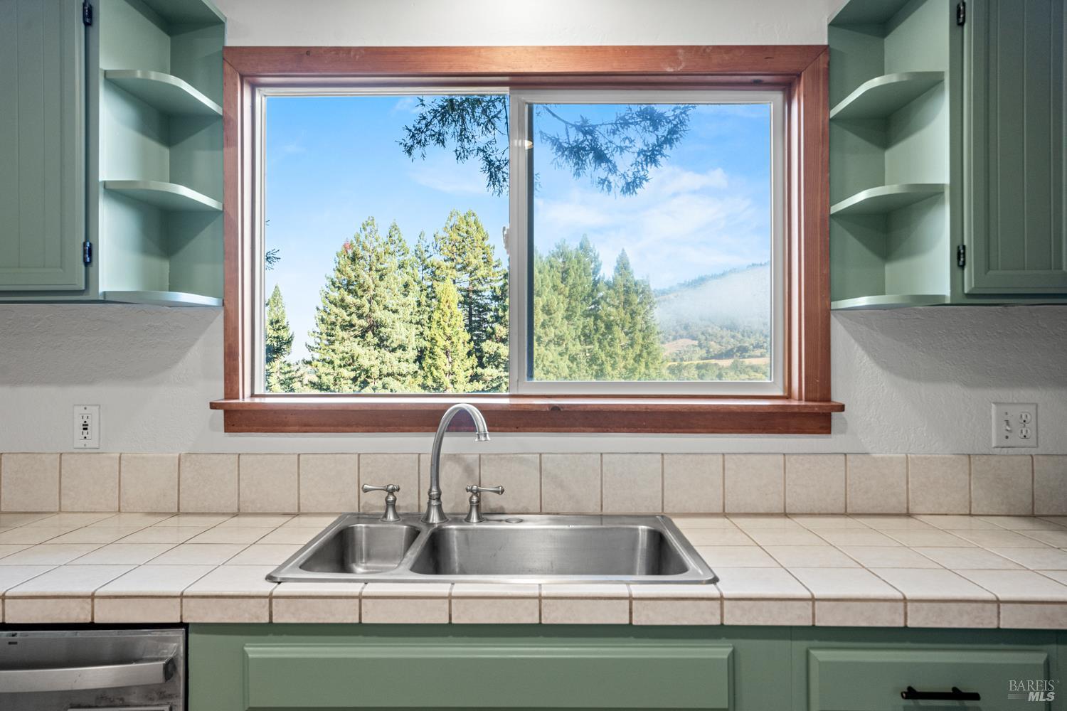 Philo, California, 95466, United States, 3 Bedrooms Bedrooms, ,3 BathroomsBathrooms,Residential,For Sale,1987364