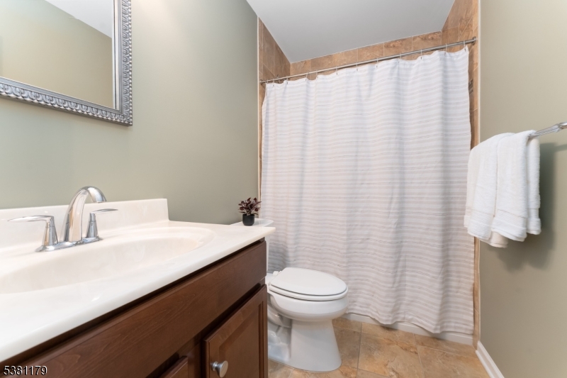 Hackettstown, New Jersey, 07840, United States, 3 Bedrooms Bedrooms, ,3 BathroomsBathrooms,Residential,For Sale,1977802