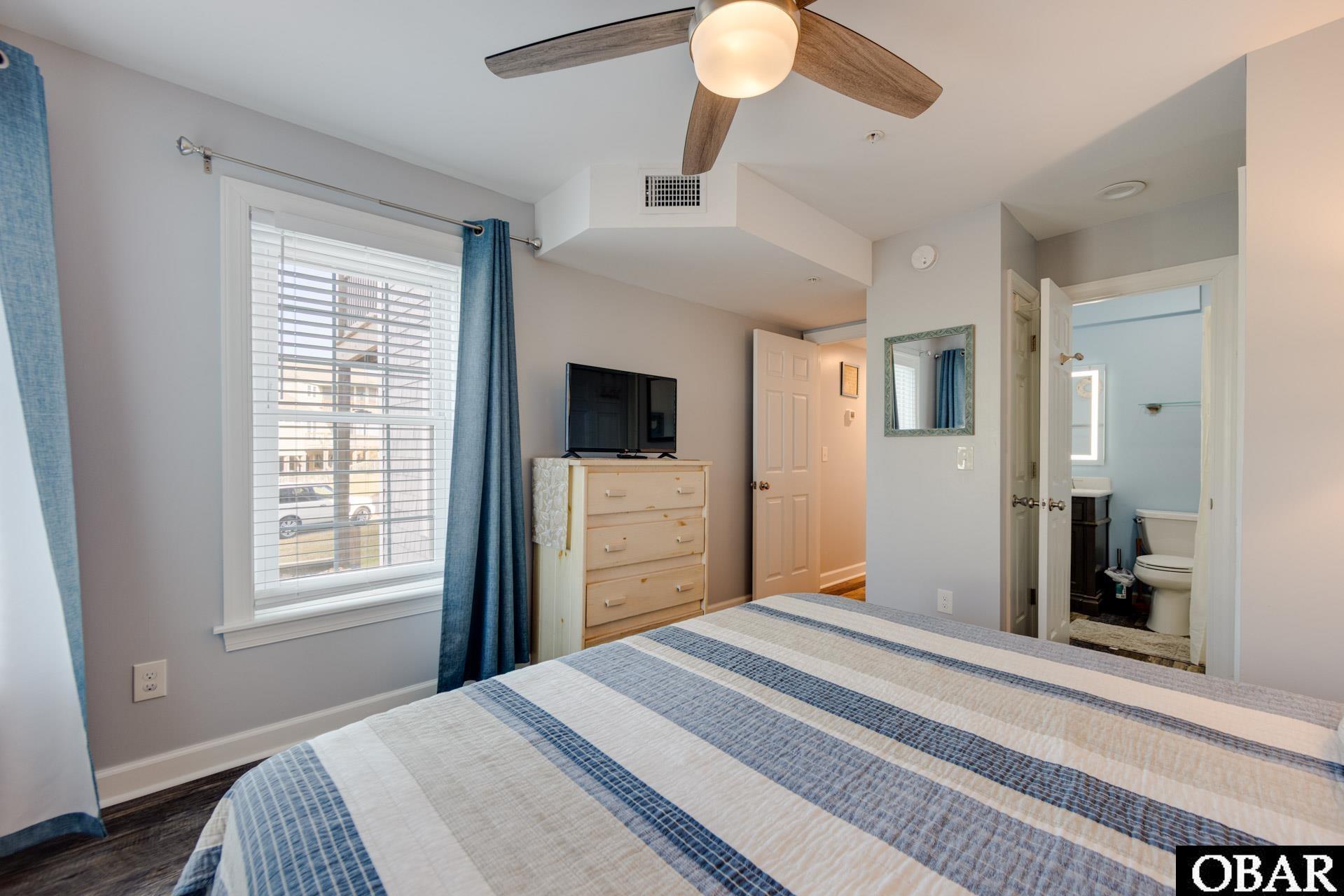 Duck, North Carolina, 27949, United States, 3 Bedrooms Bedrooms, ,2 BathroomsBathrooms,Residential,For Sale,1992061