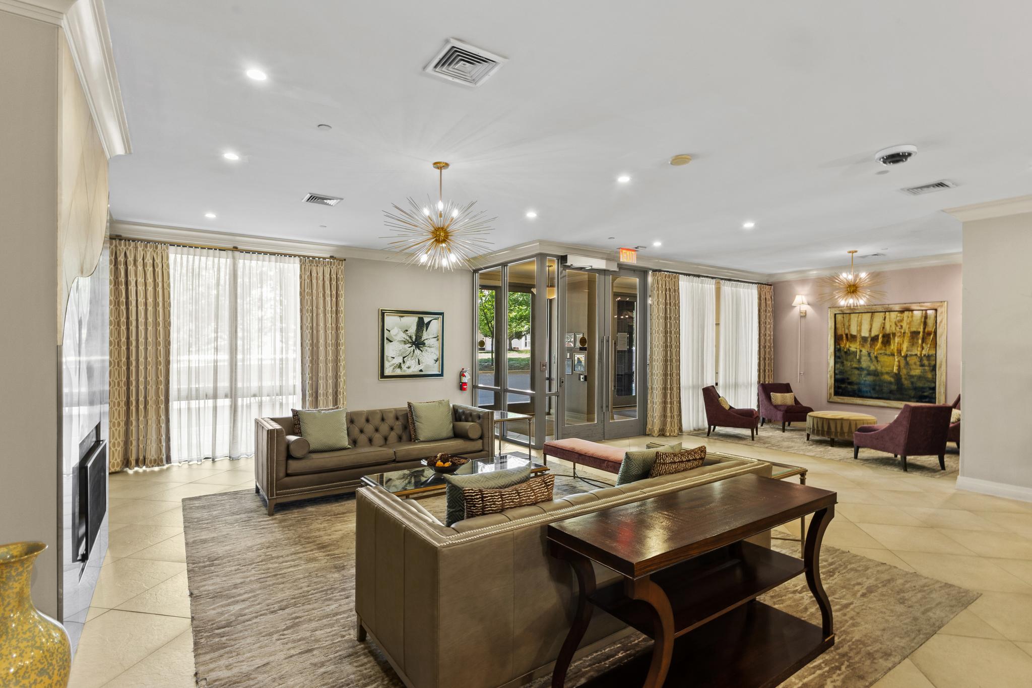  2451 Midtown Avenue, Alexandria, VA, 22303 - 物件實景