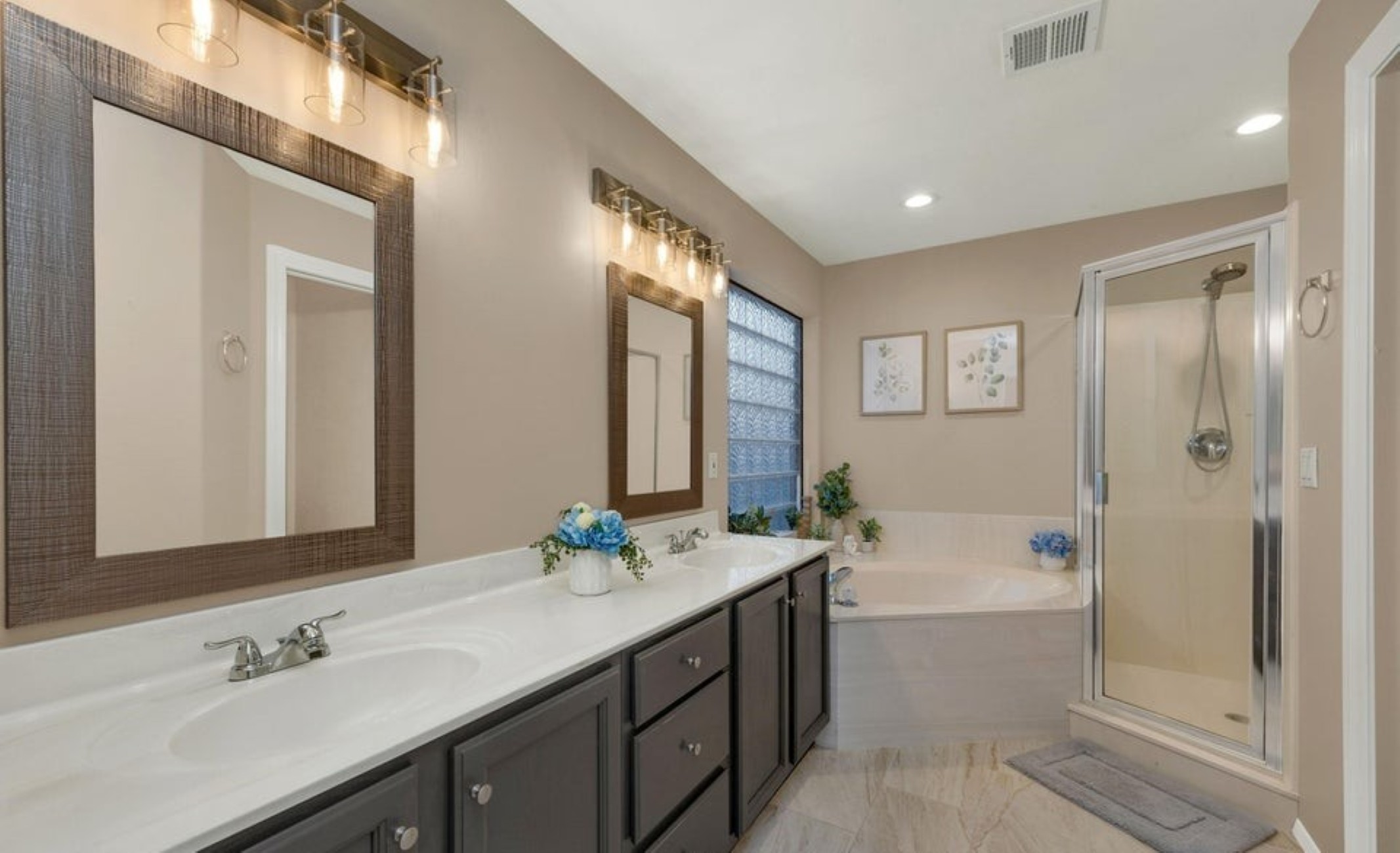  1550 E Ganymede Drive¦Tucson, AZ - 物件實景