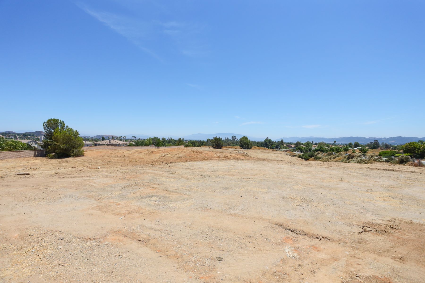  2 Jackson Ave, Murrieta, CA 92562 - 物件實景