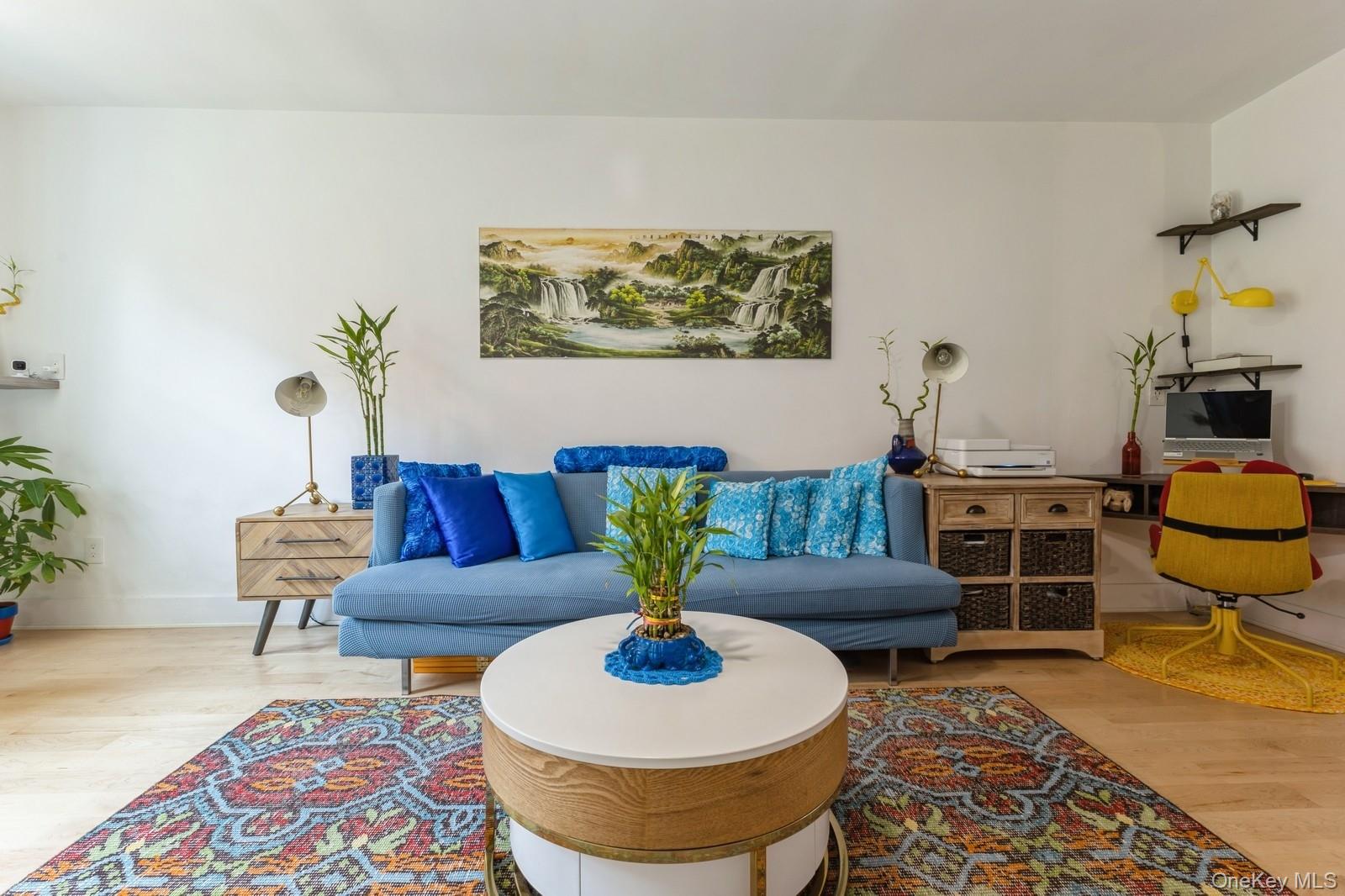 Forest Hills, New York, 11375, United States, 2 Bedrooms Bedrooms, ,2 BathroomsBathrooms,Residential,For Sale,1967778