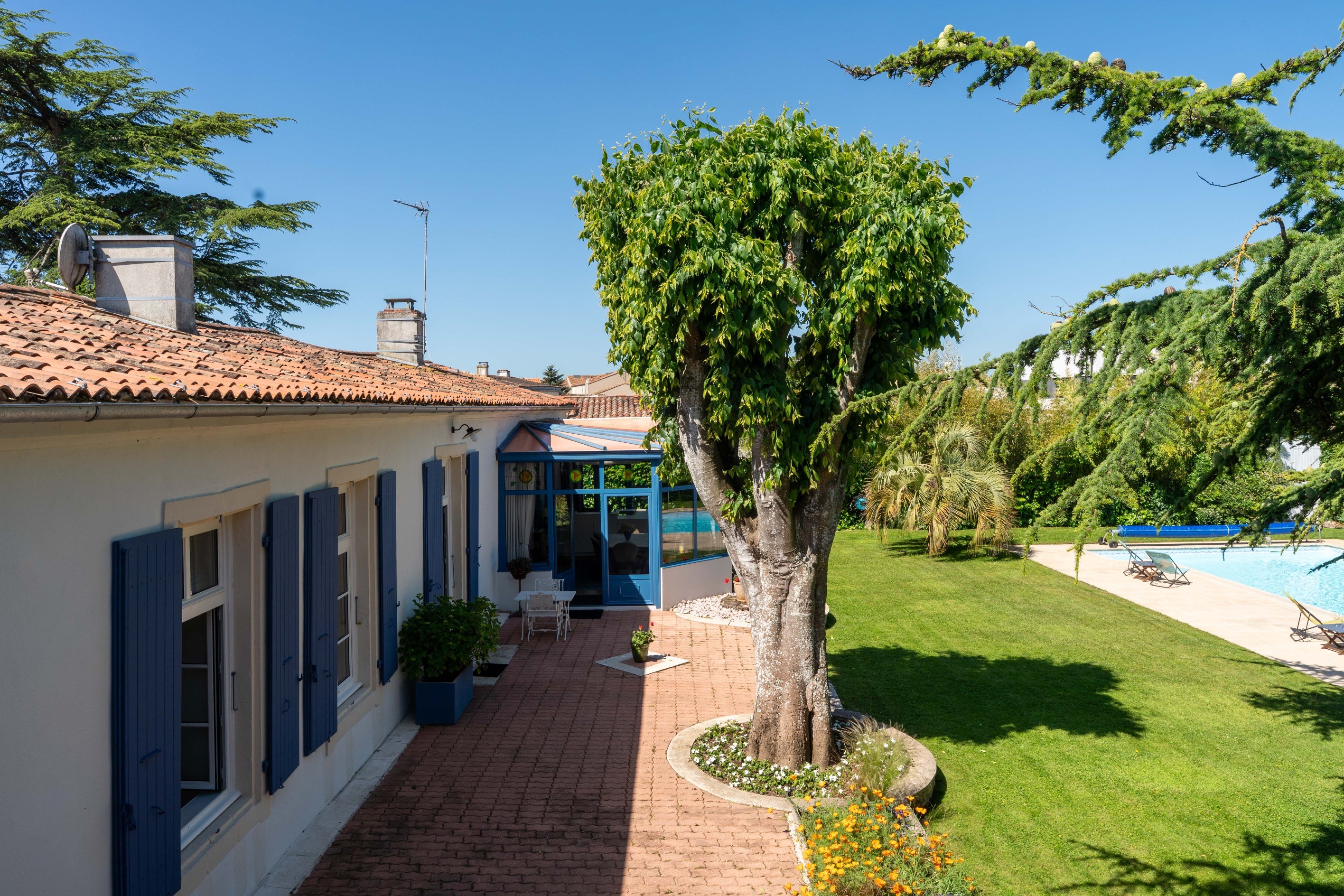  Longère a few minutes from La Rochelle in the village center, completely renova… - 物件實景