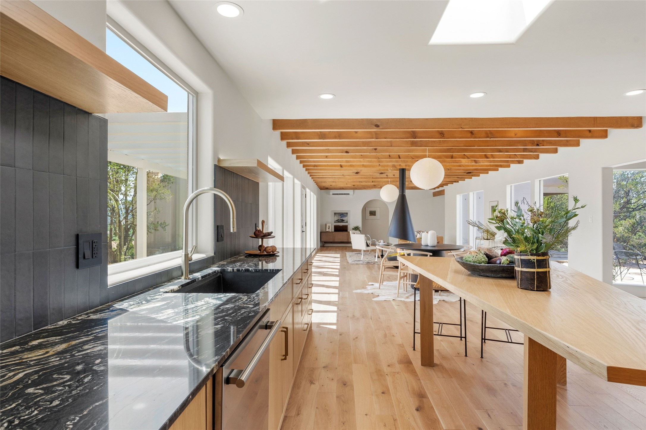  414 Graham Avenue - 物件實景