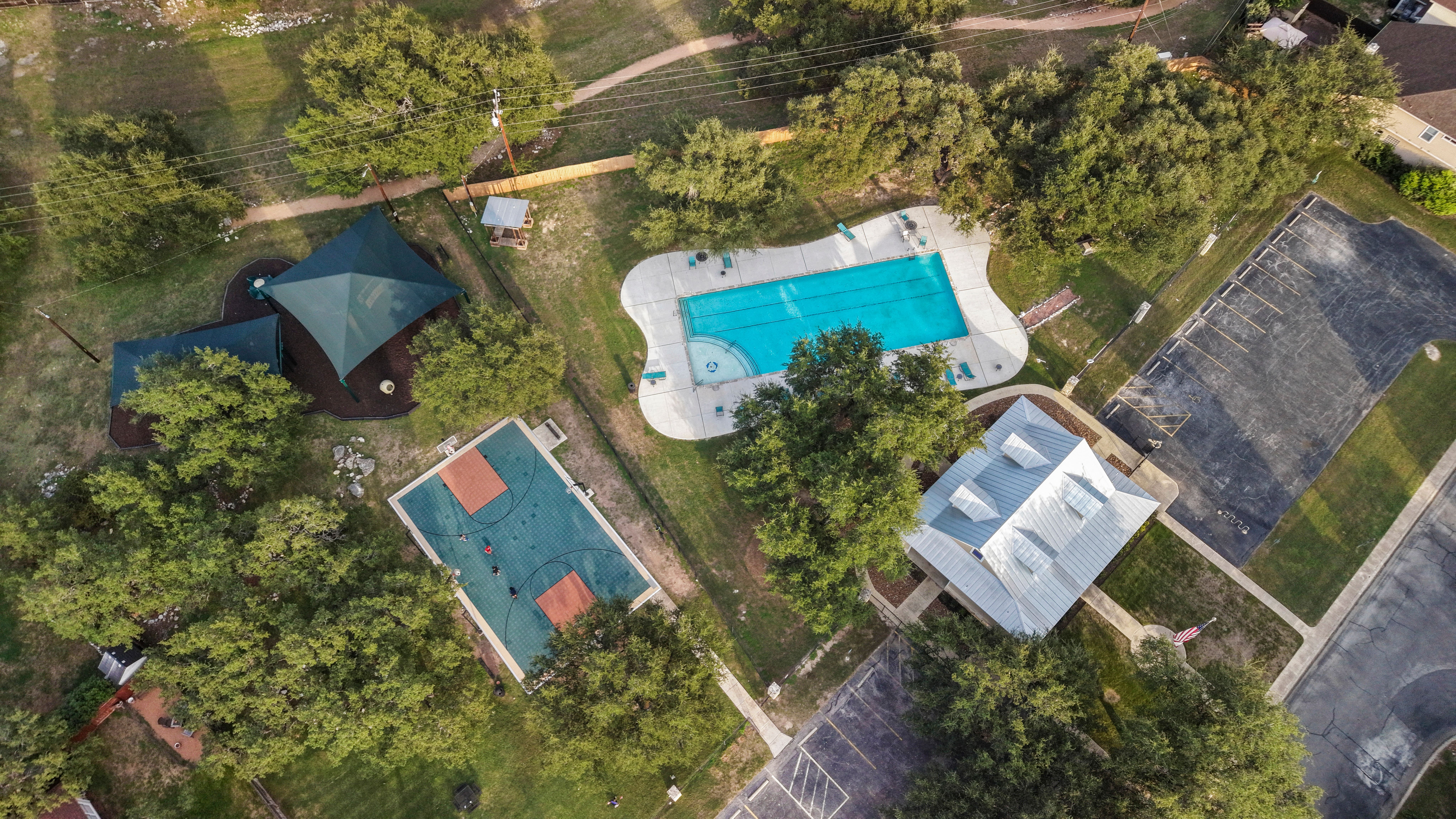  Private 5 Bedroom Oasis with Pool  Heights of Stone Oak - 物件實景
